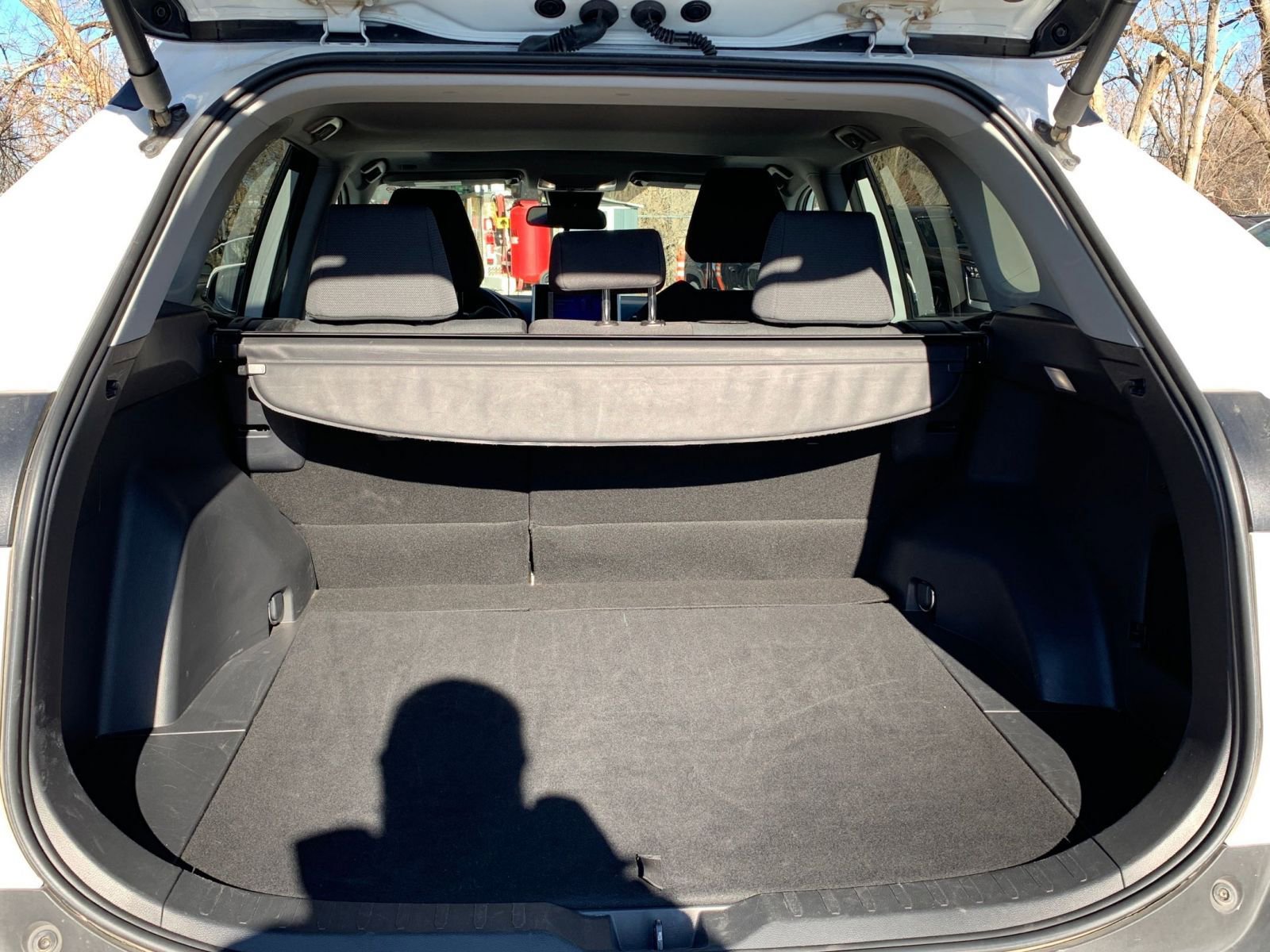 Thumbnail: 2025 Toyota RAV4 - 33