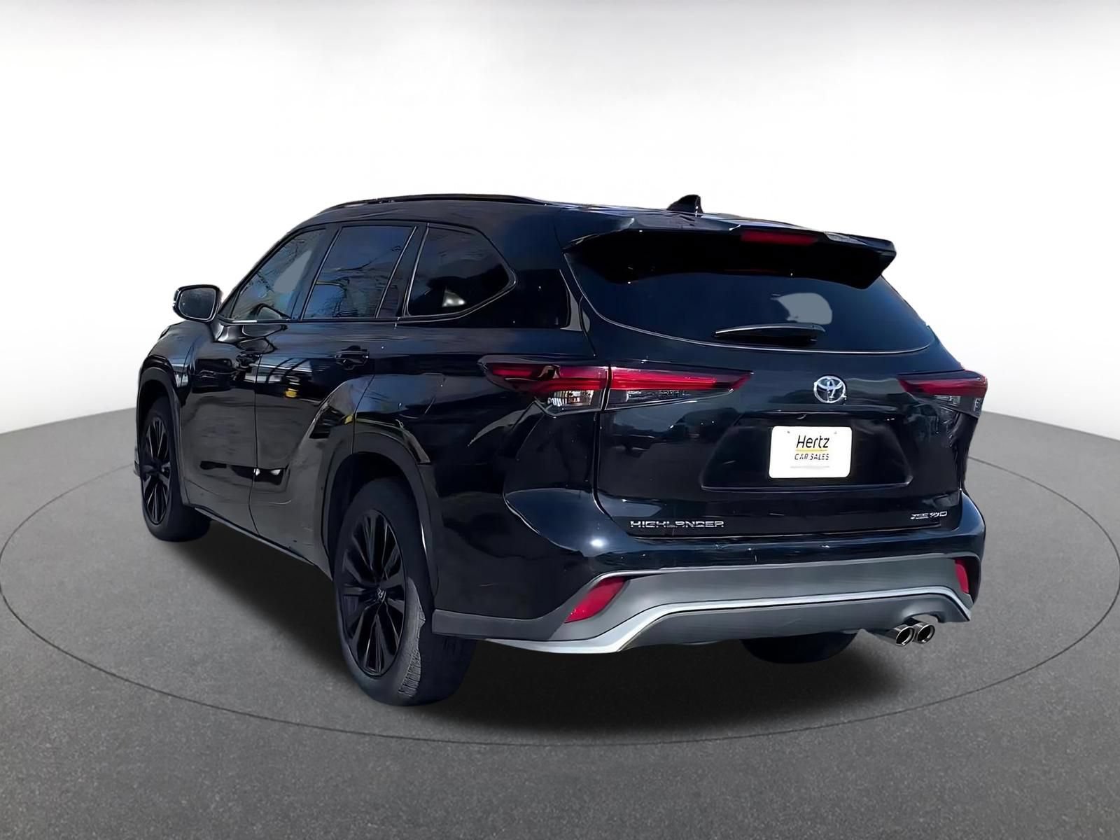 Thumbnail: 2025 Toyota Highlander - 10
