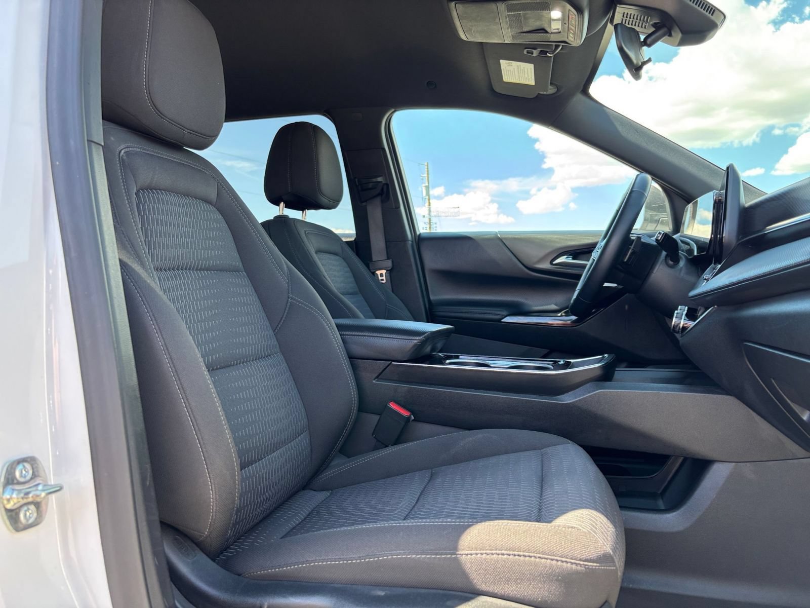 Thumbnail: 2025 Chevrolet Equinox - 31