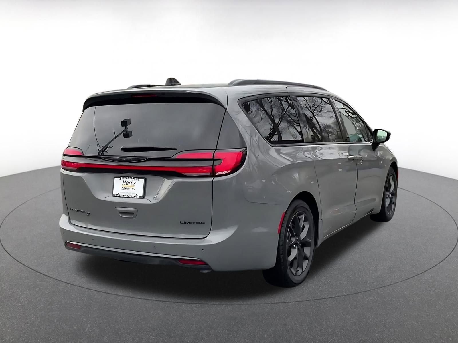 Thumbnail: 2025 Chrysler Pacifica - 14