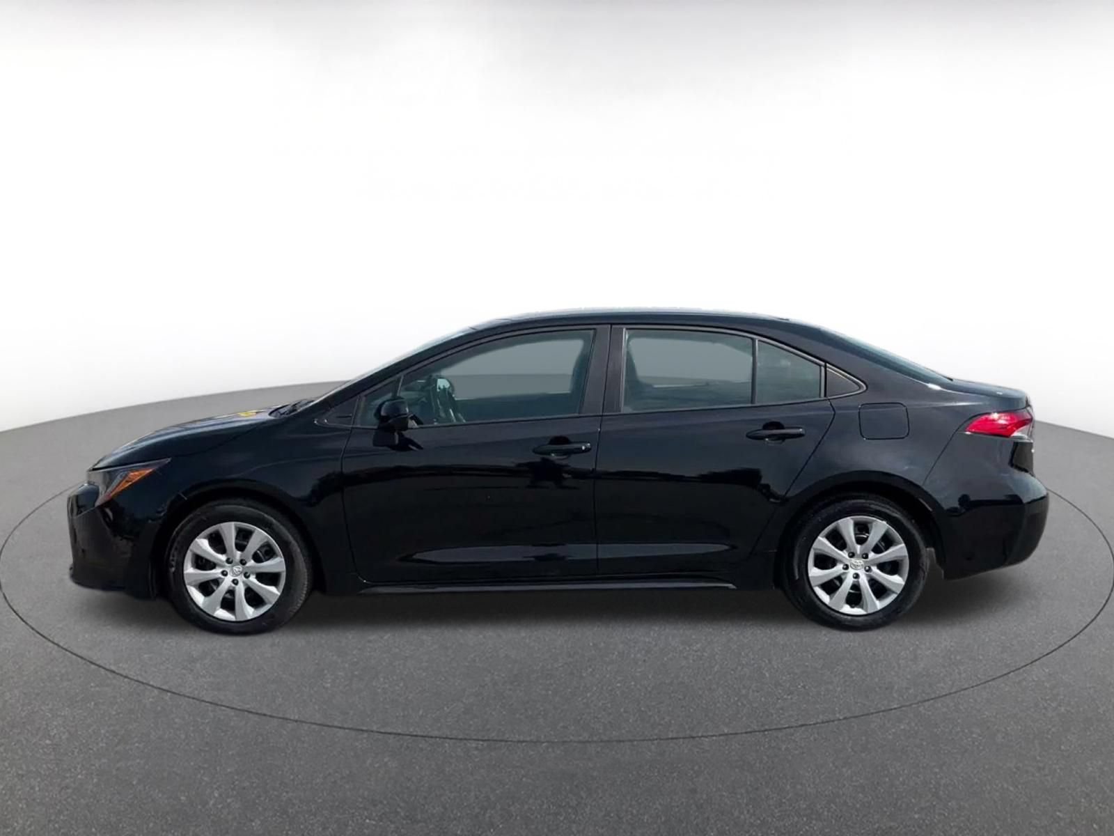 Thumbnail: 2025 Toyota Corolla - 9