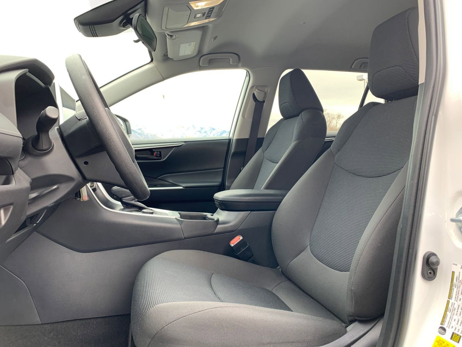 Thumbnail: 2025 Toyota RAV4 - 25