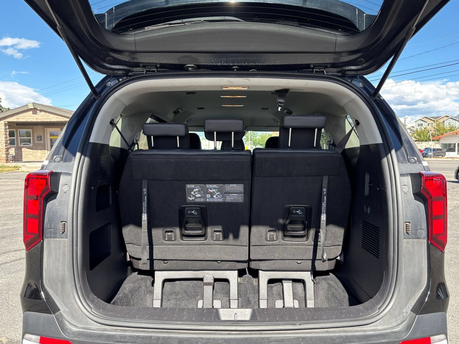 Thumbnail: 2026 Kia Carnival - 33
