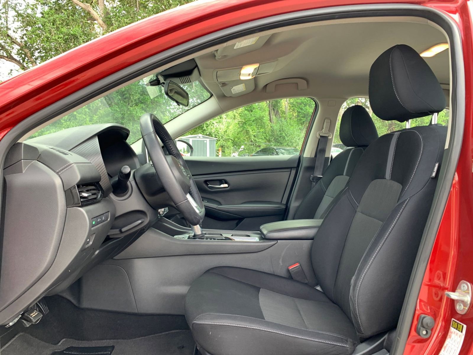 Thumbnail: 2021 Nissan Sentra - 25