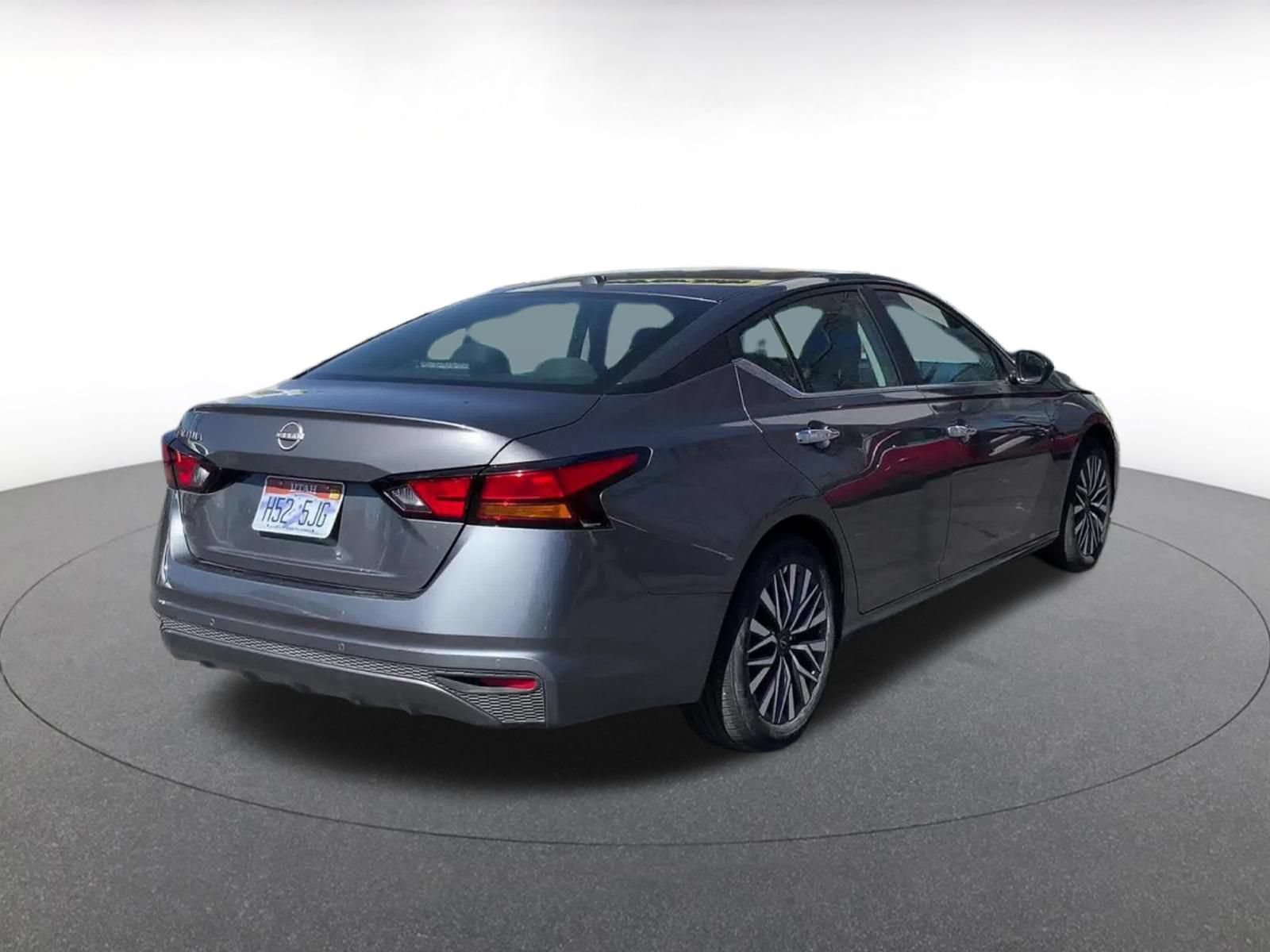 Thumbnail: 2025 Nissan Altima - 13
