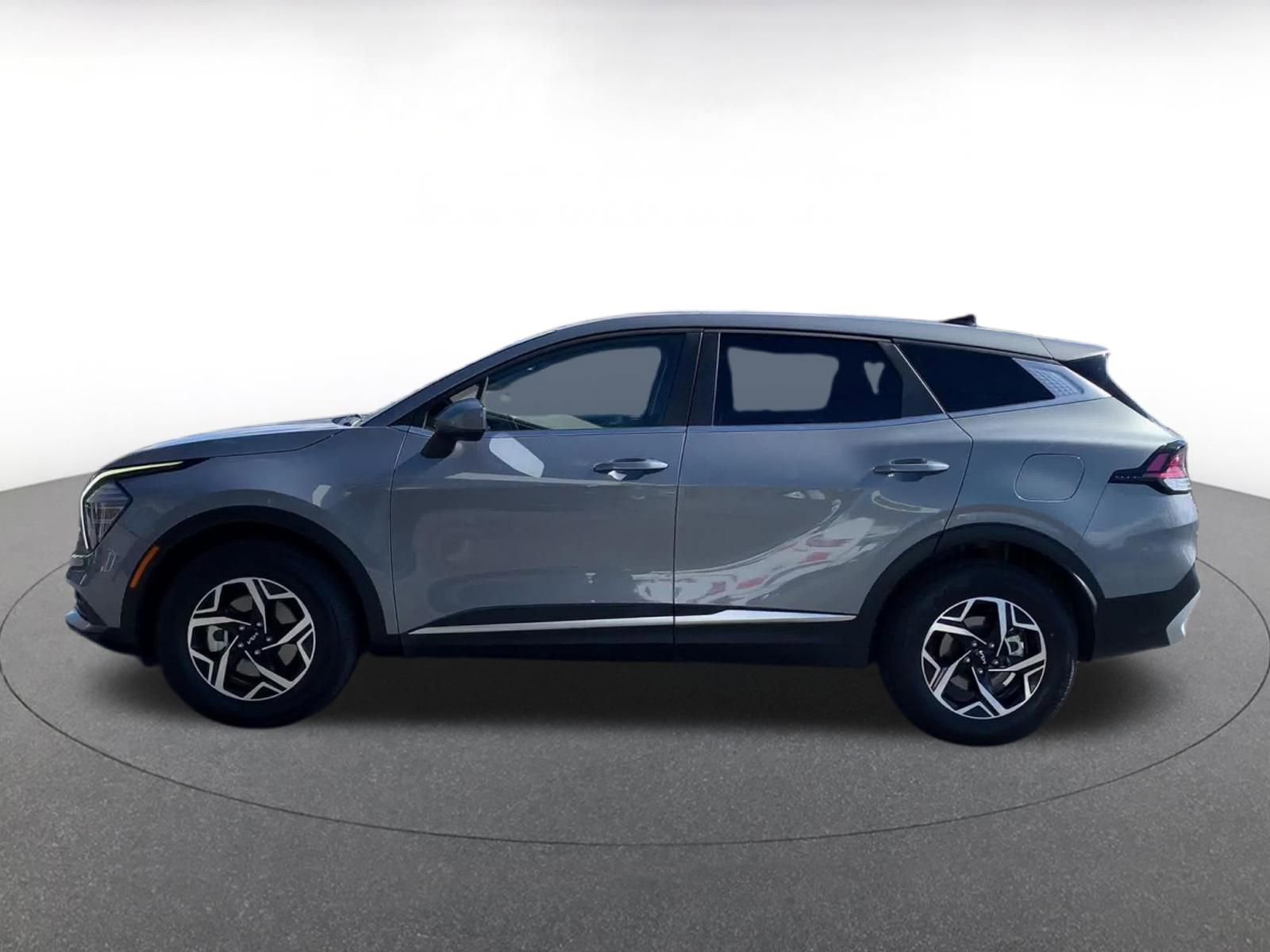 Thumbnail: 2025 Kia Sportage - 9