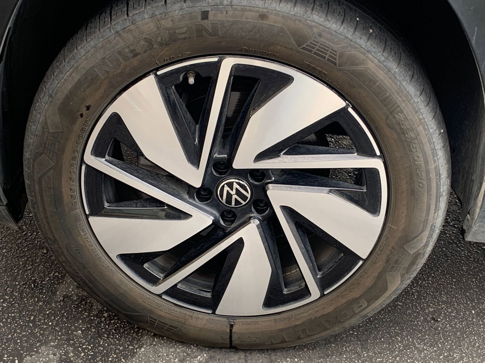 Thumbnail: 2025 Volkswagen Atlas - 30