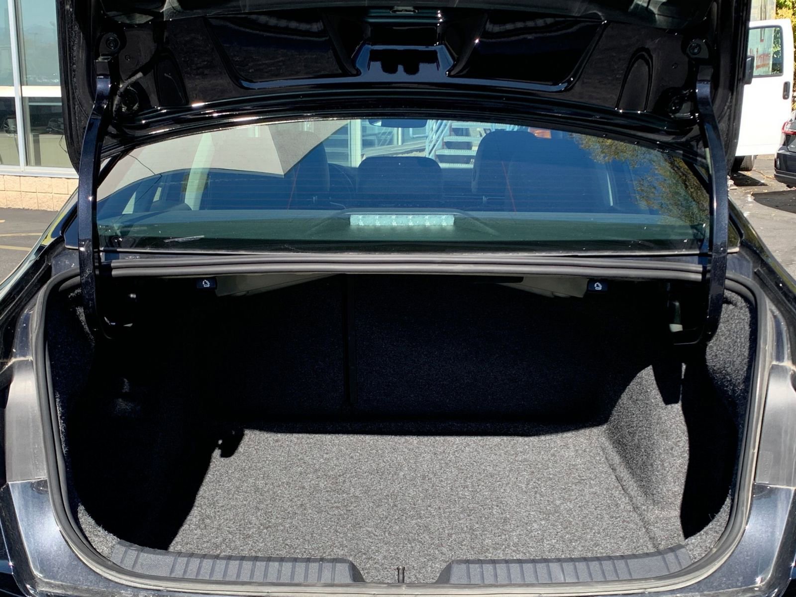 Thumbnail: 2025 Volkswagen Jetta - 30