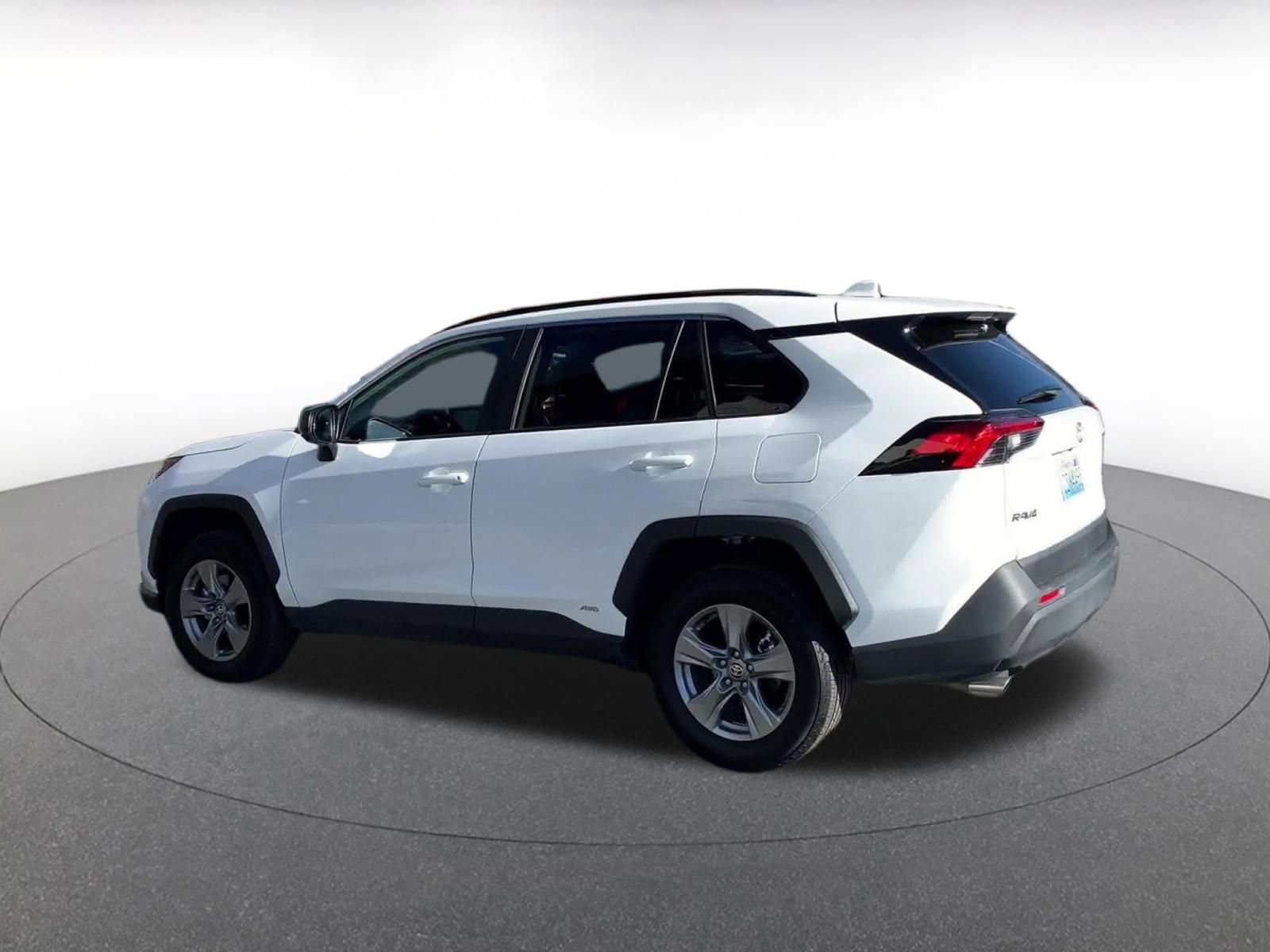 Thumbnail: 2025 Toyota RAV4 - 10