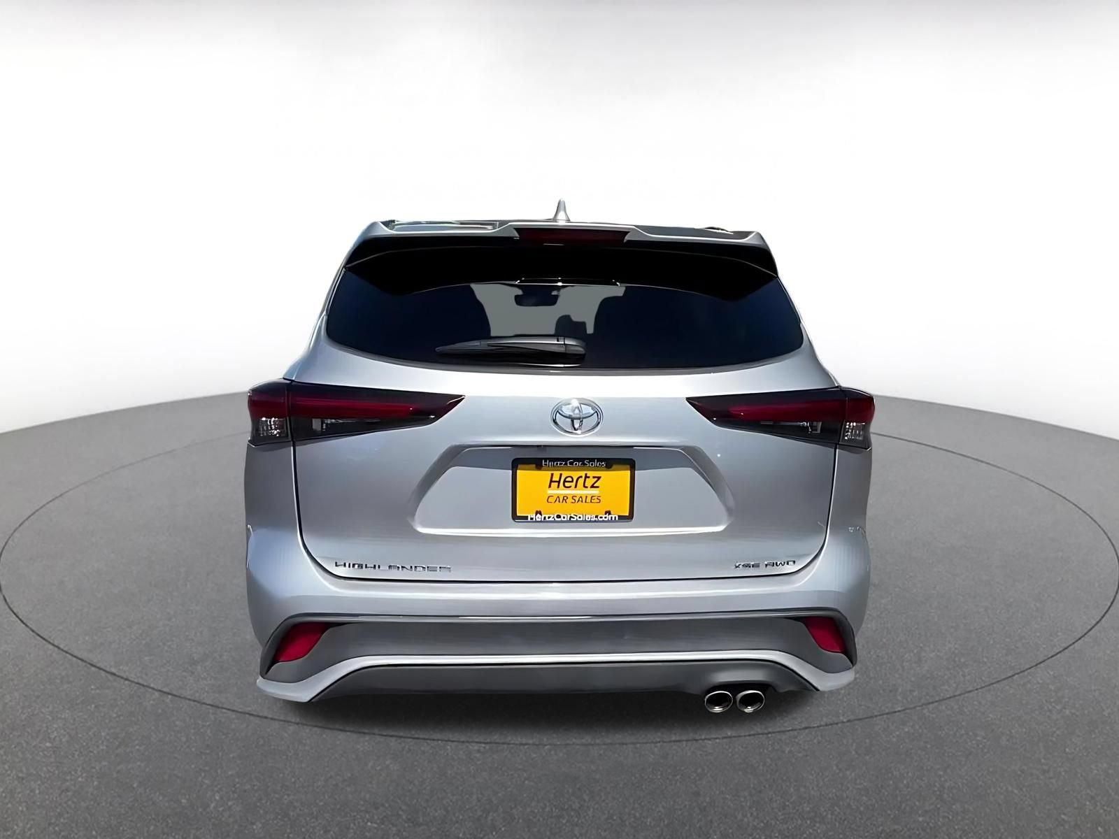 Thumbnail: 2025 Toyota Highlander - 12