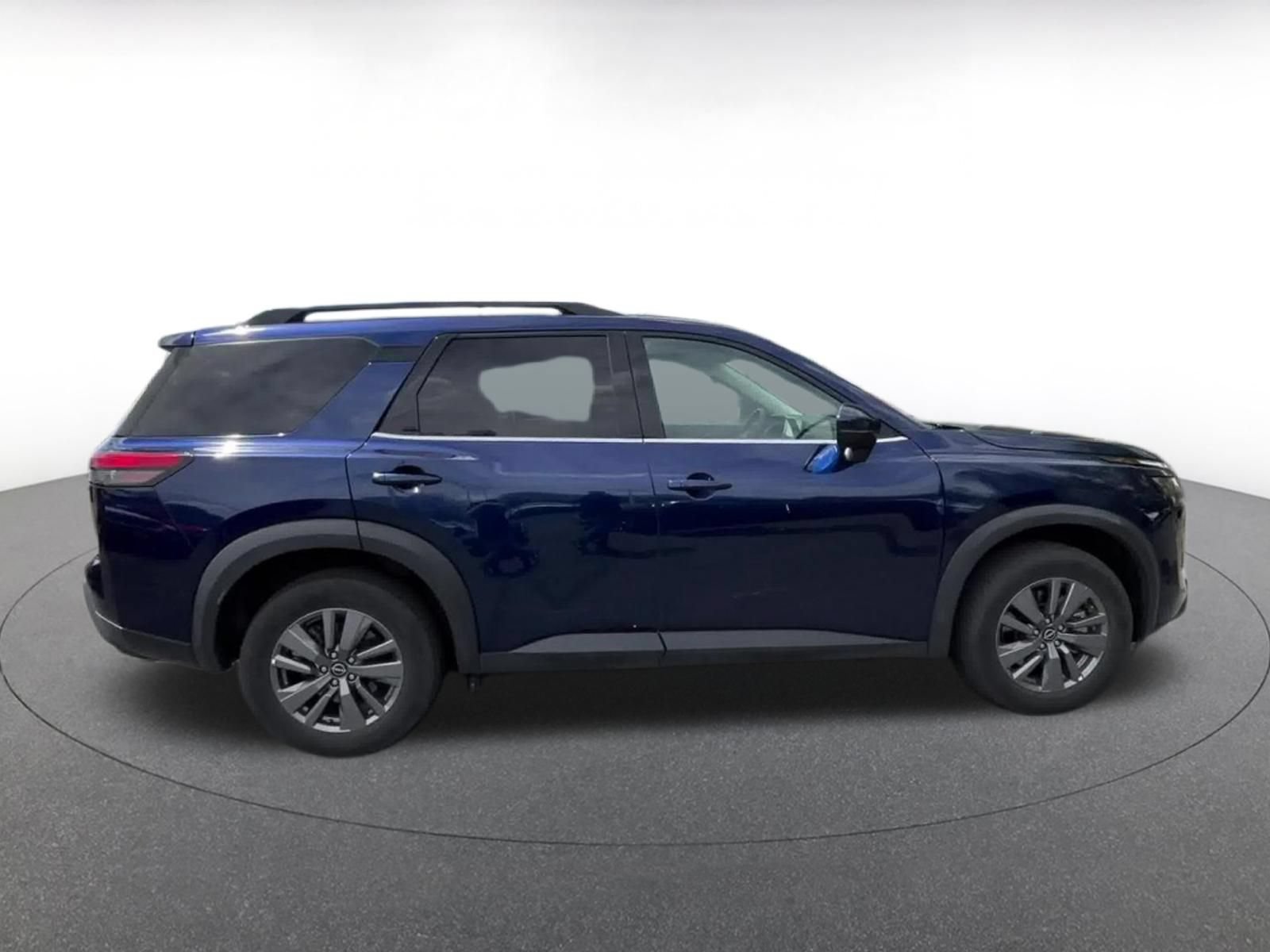 Thumbnail: 2025 Nissan Pathfinder - 13