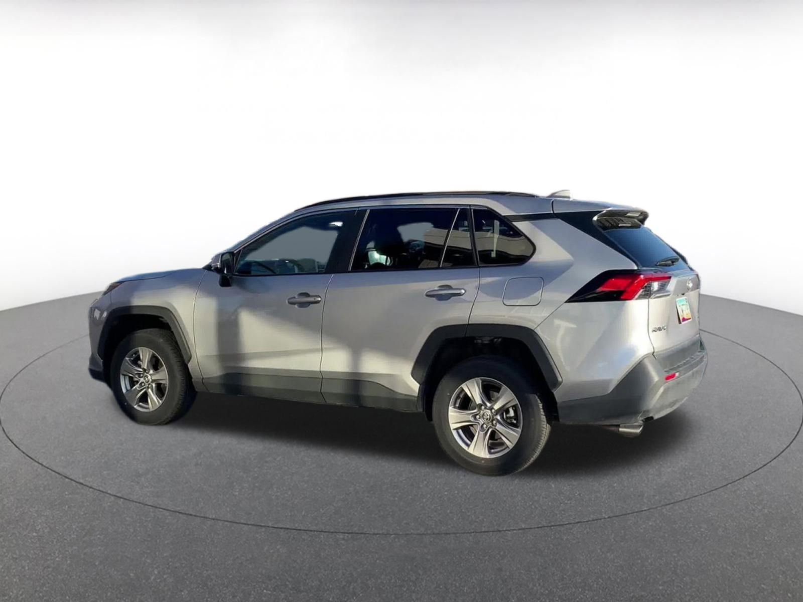 Thumbnail: 2025 Toyota RAV4 - 10