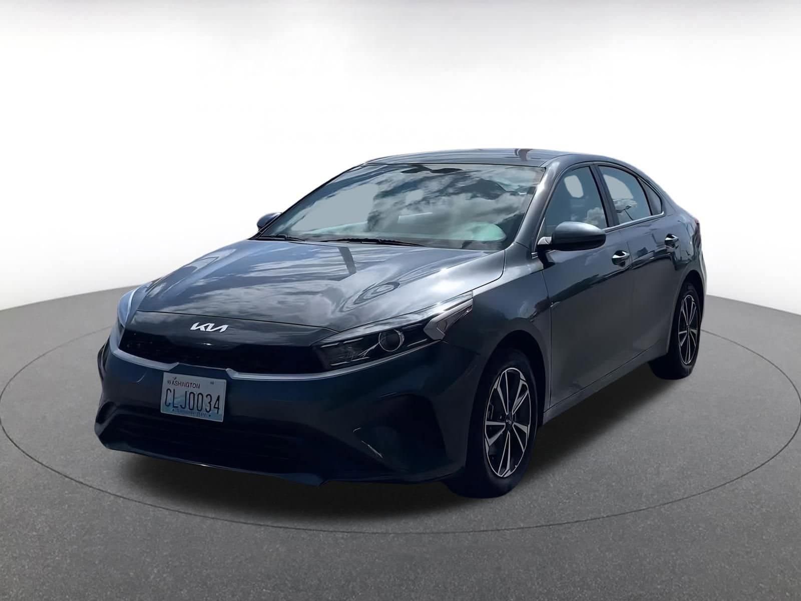 Thumbnail: 2024 Kia Forte - 7
