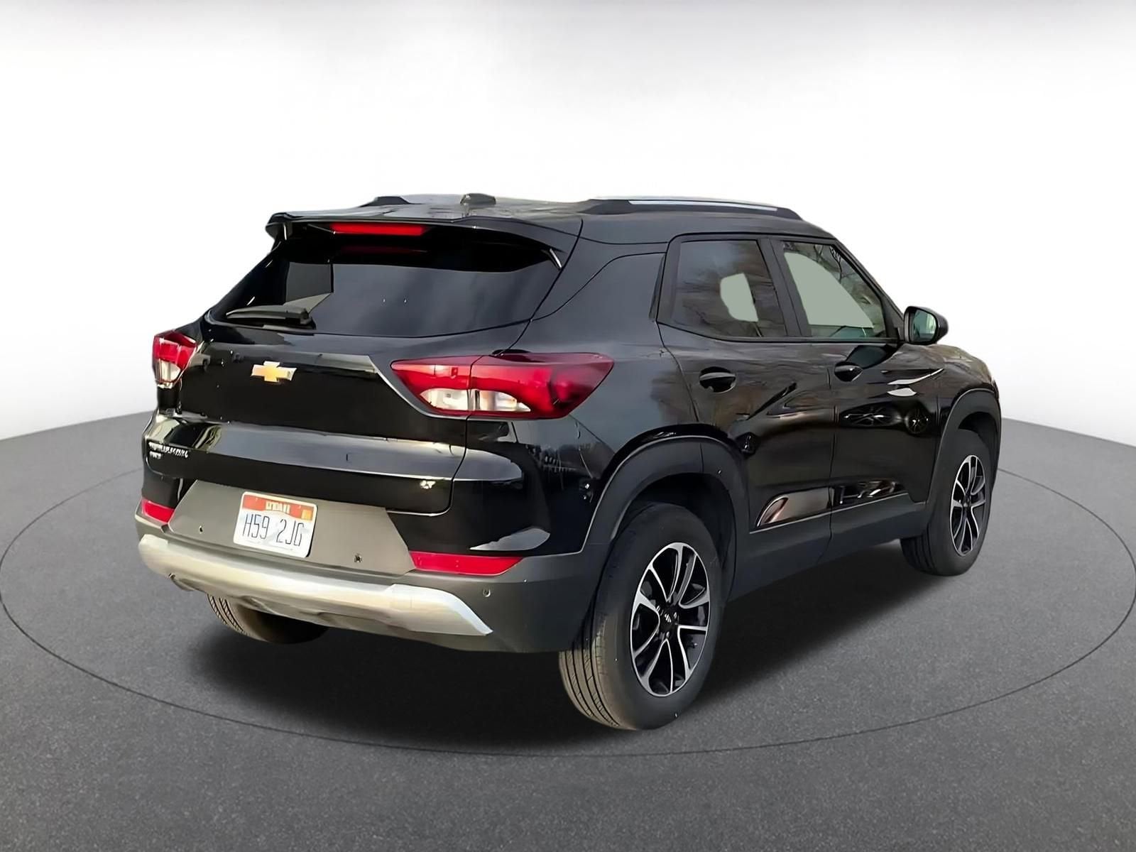 Thumbnail: 2025 Chevrolet TrailBlazer - 14