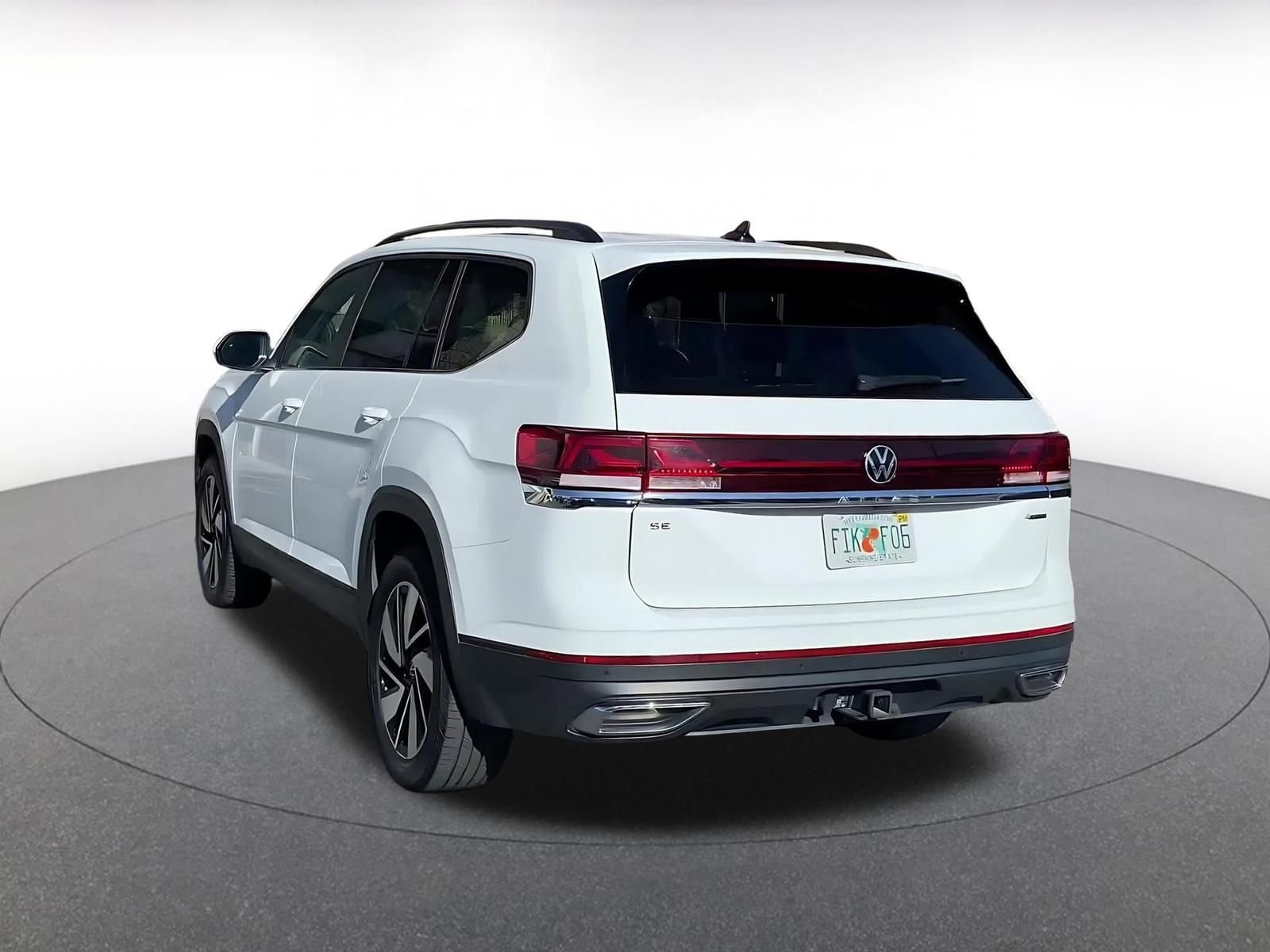 Thumbnail: 2024 Volkswagen Atlas - 11