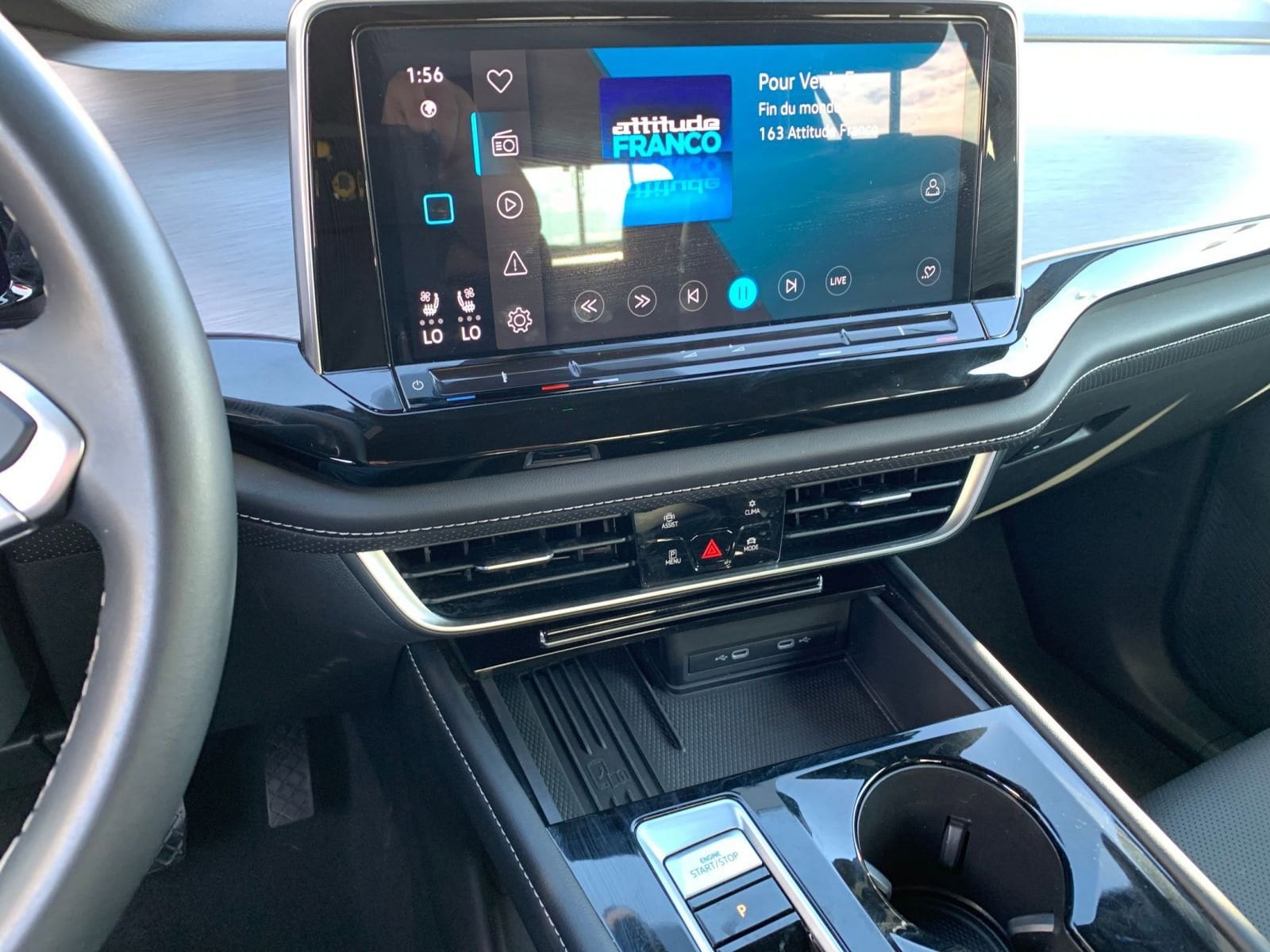 Thumbnail: 2025 Volkswagen Atlas - 18