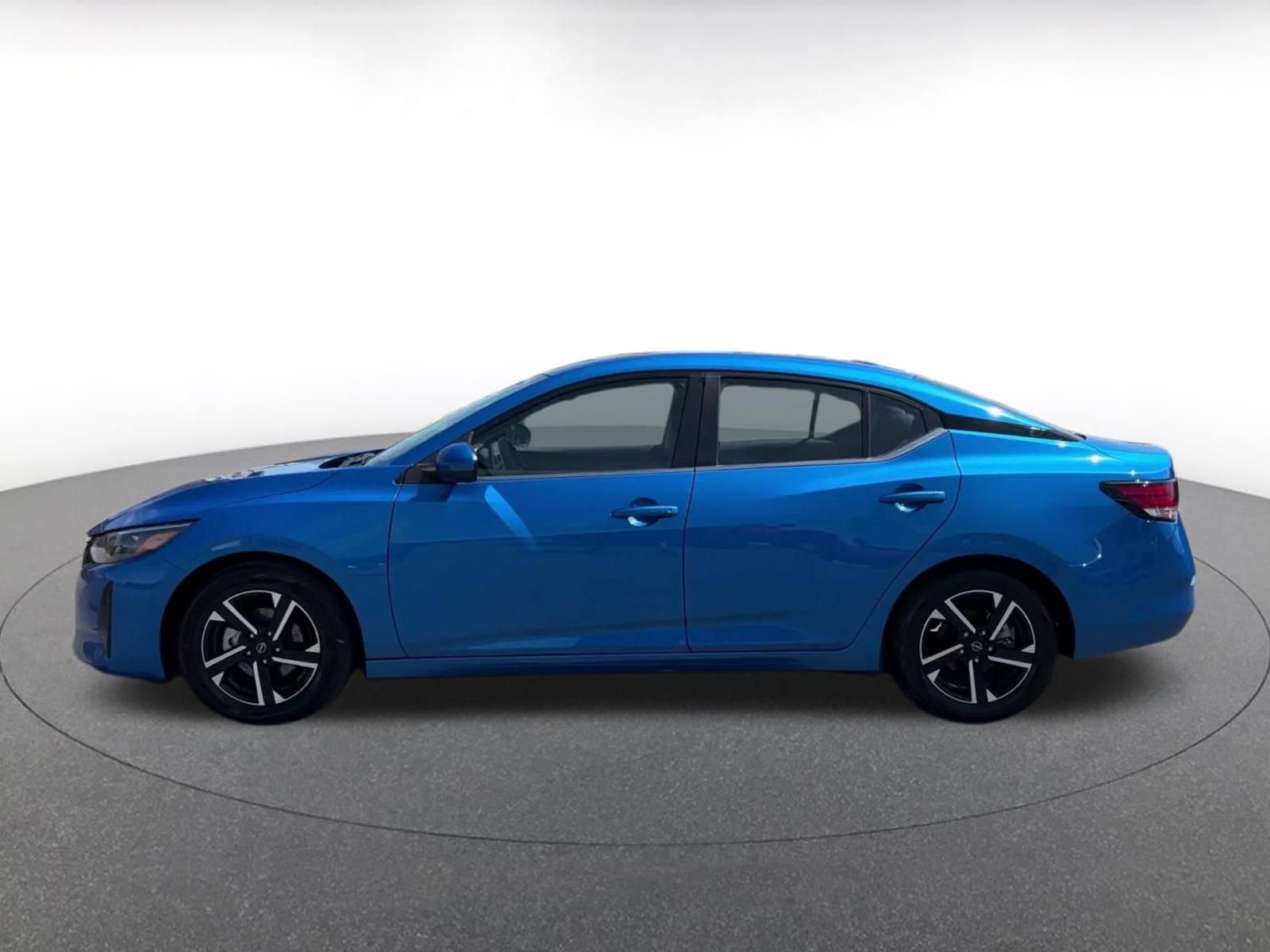 Thumbnail: 2025 Nissan Sentra - 8