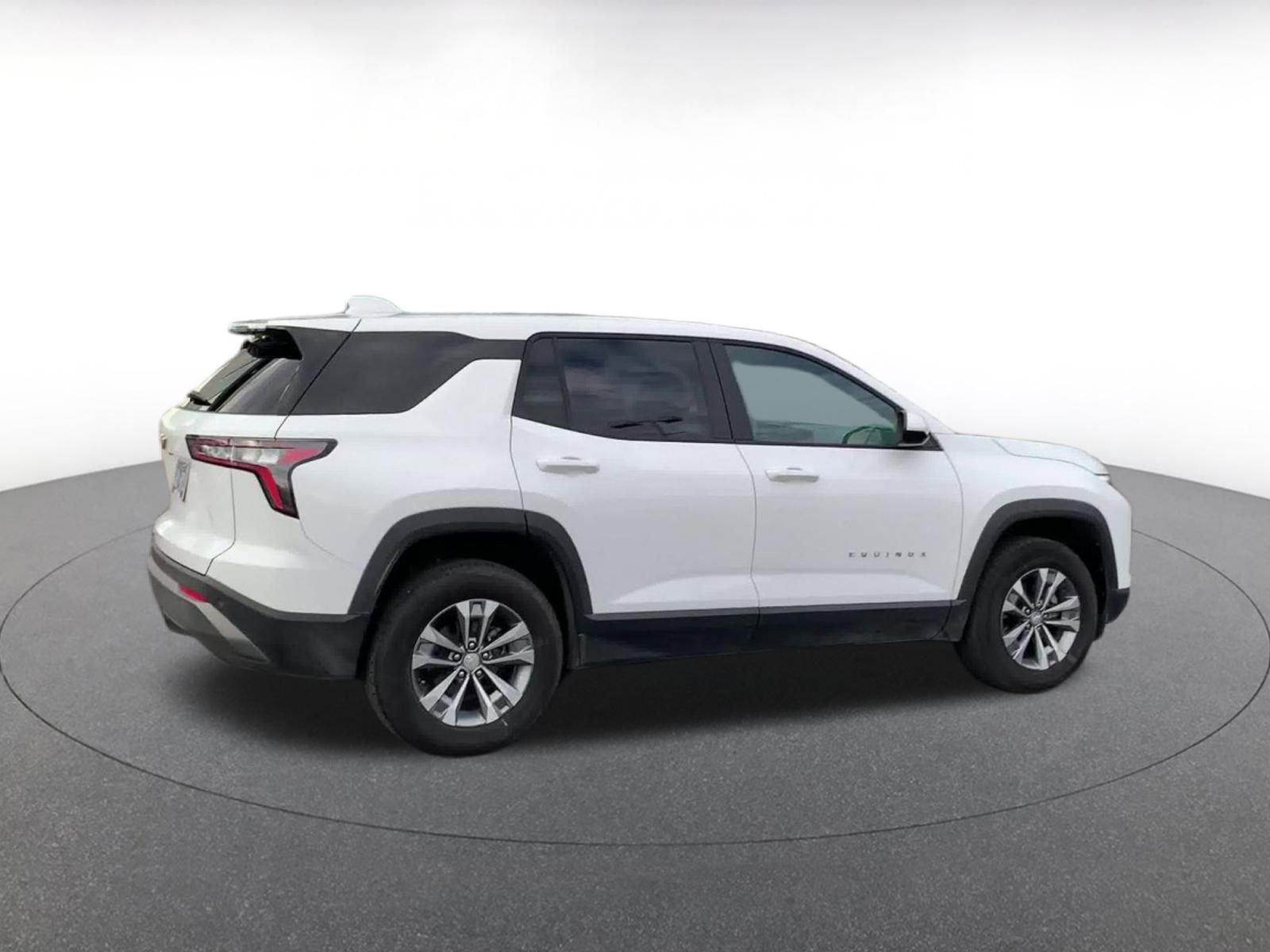 Thumbnail: 2025 Chevrolet Equinox - 15