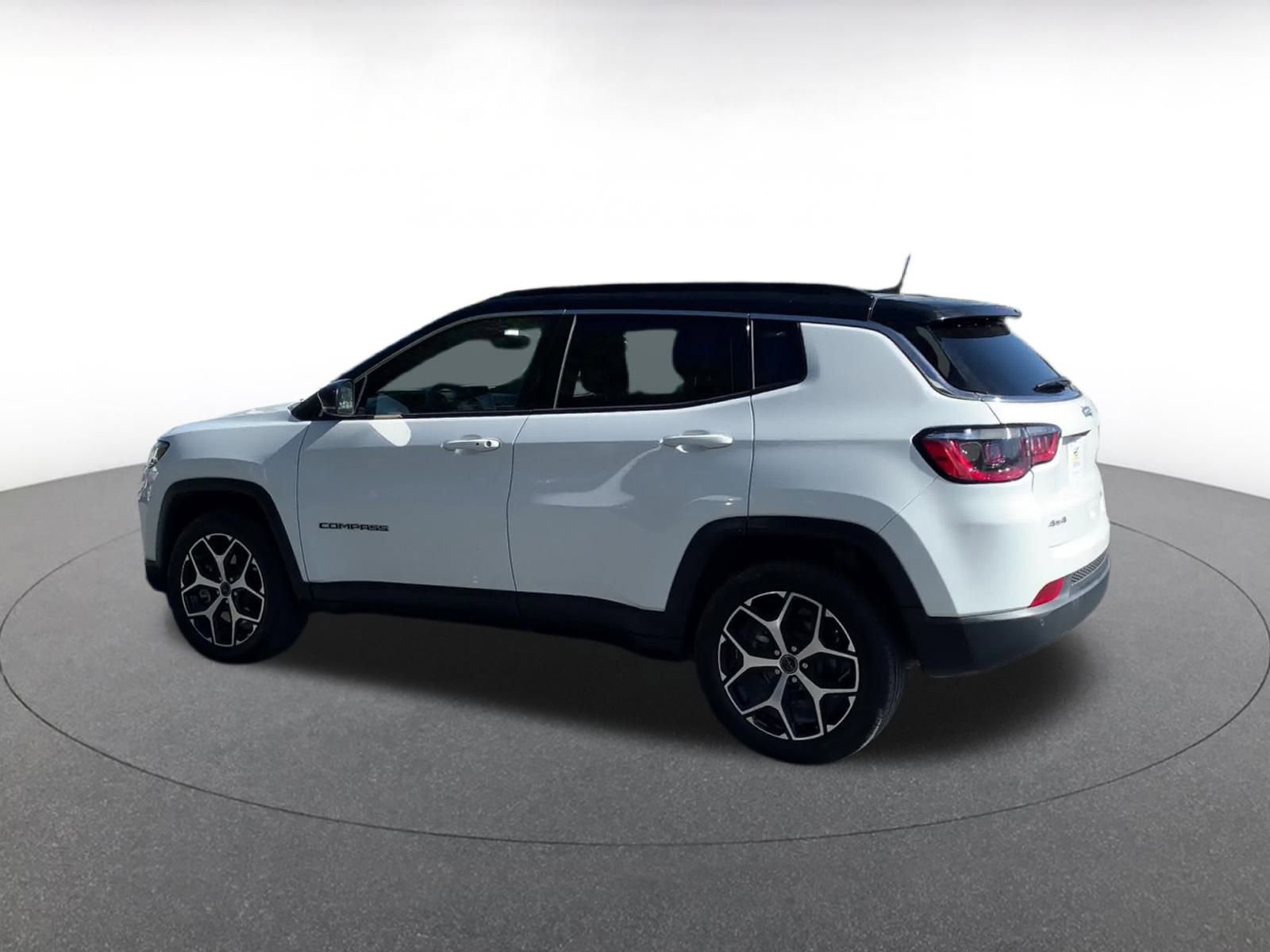 Thumbnail: 2025 Jeep Compass - 10