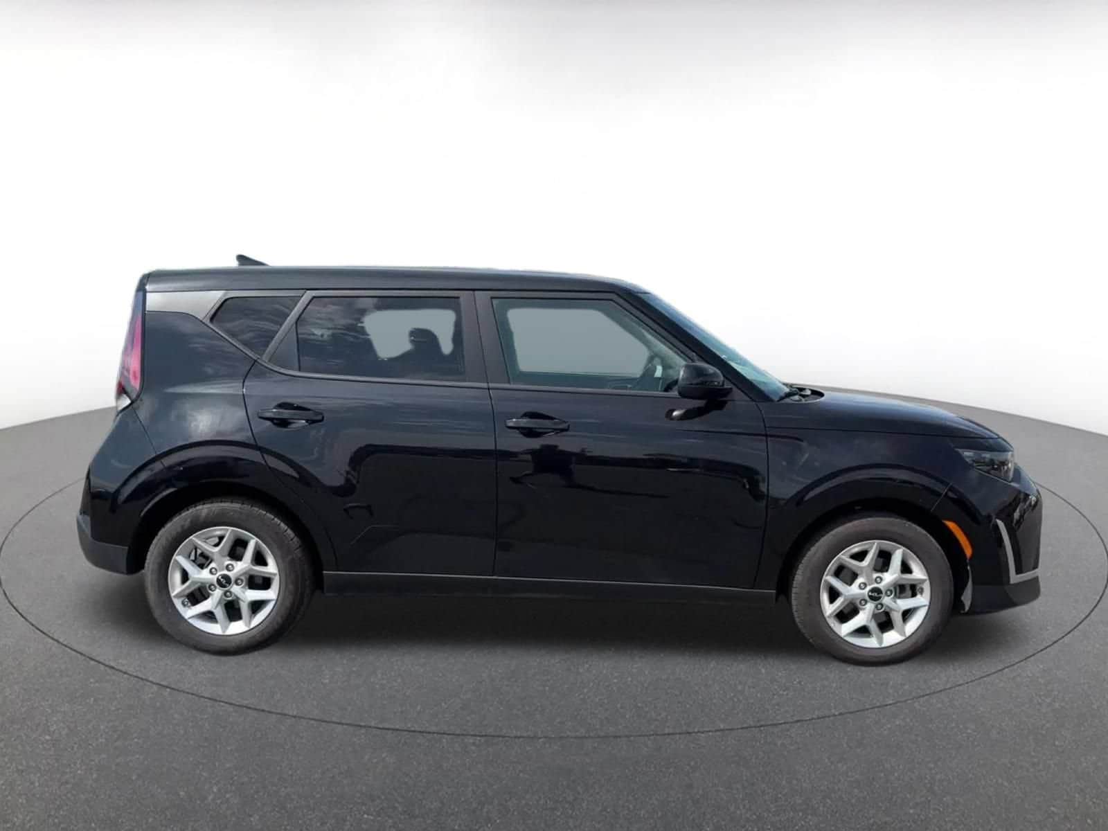 Thumbnail: 2025 Kia Soul - 13