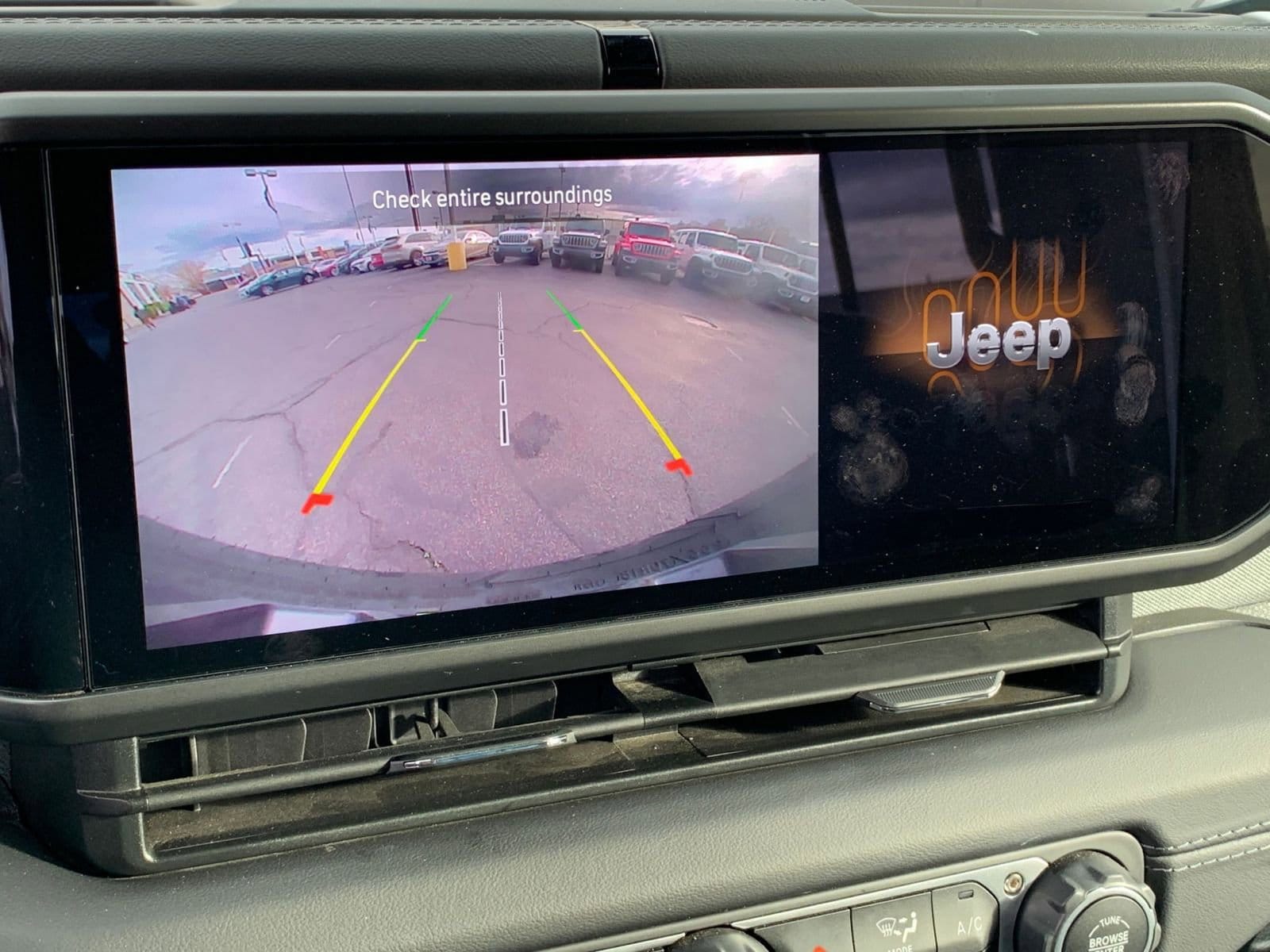 Thumbnail: 2025 Jeep Wrangler - 17