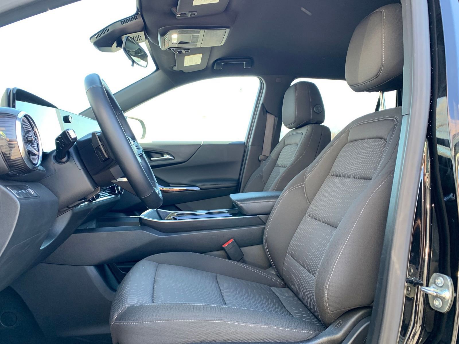 Thumbnail: 2025 Chevrolet Equinox - 25