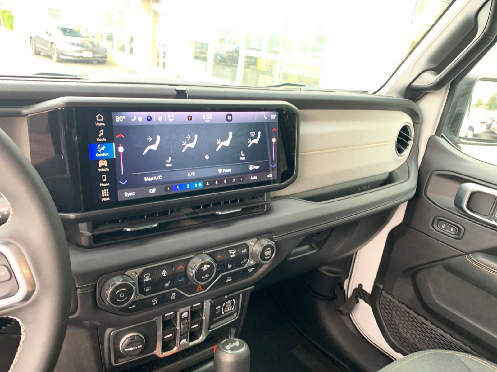 Thumbnail: 2025 Jeep Wrangler - 18