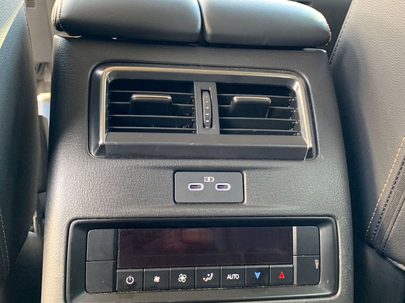 Thumbnail: 2025 Mazda CX-90 - 24