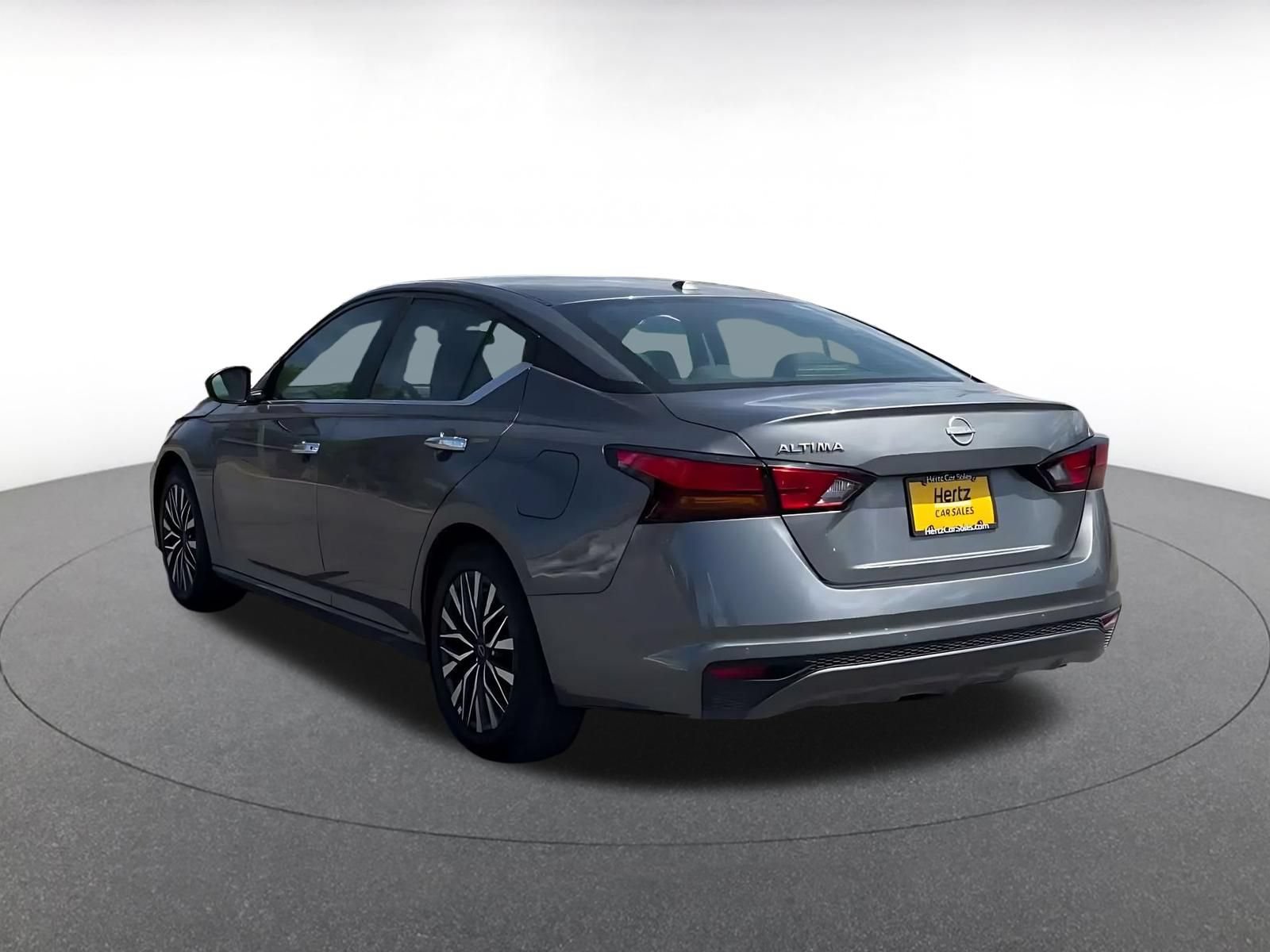 Thumbnail: 2025 Nissan Altima - 10