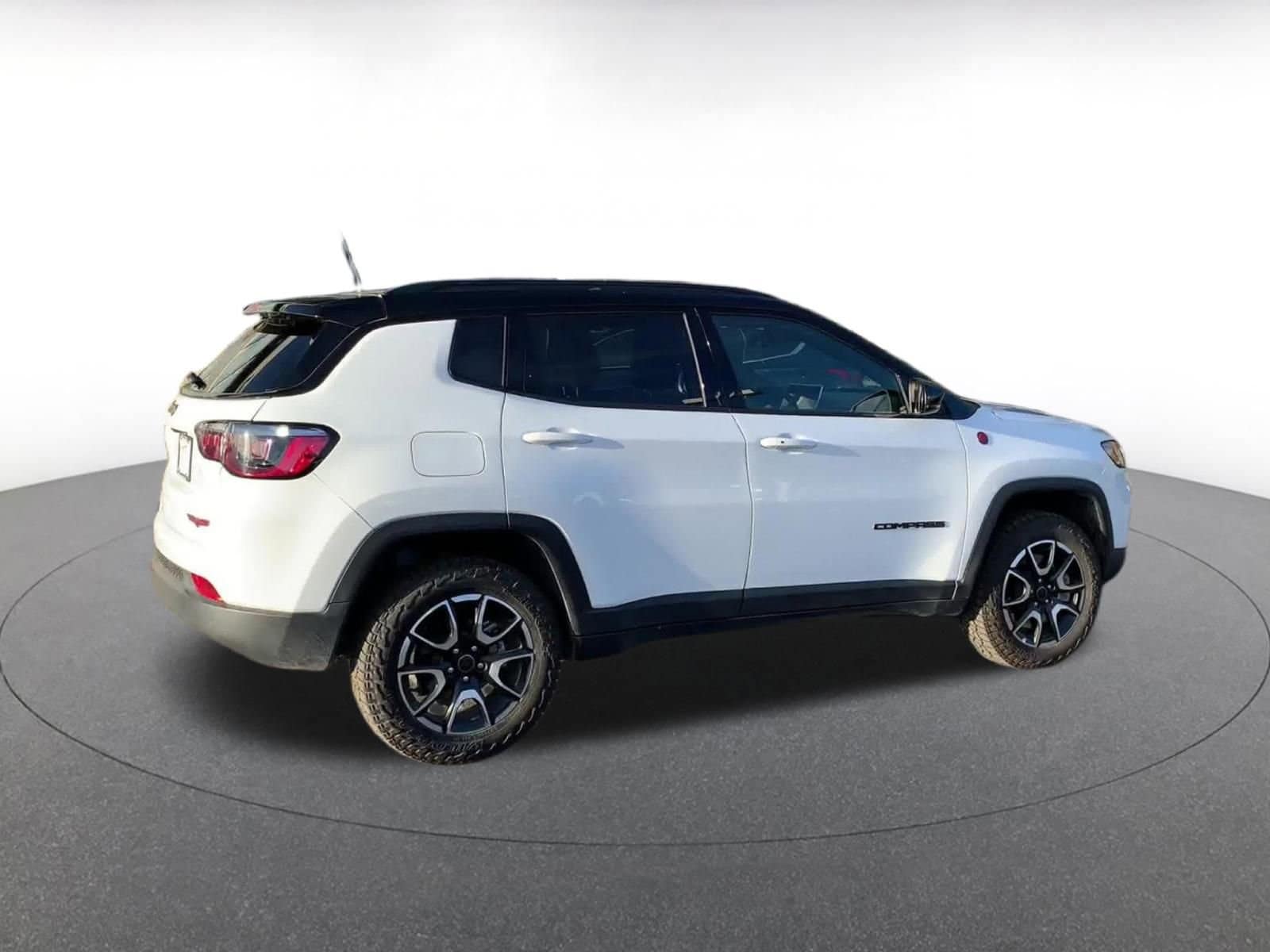 Thumbnail: 2025 Jeep Compass - 15