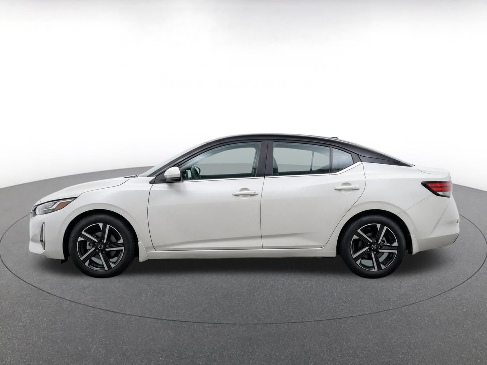 Thumbnail: 2025 Nissan Sentra - 4