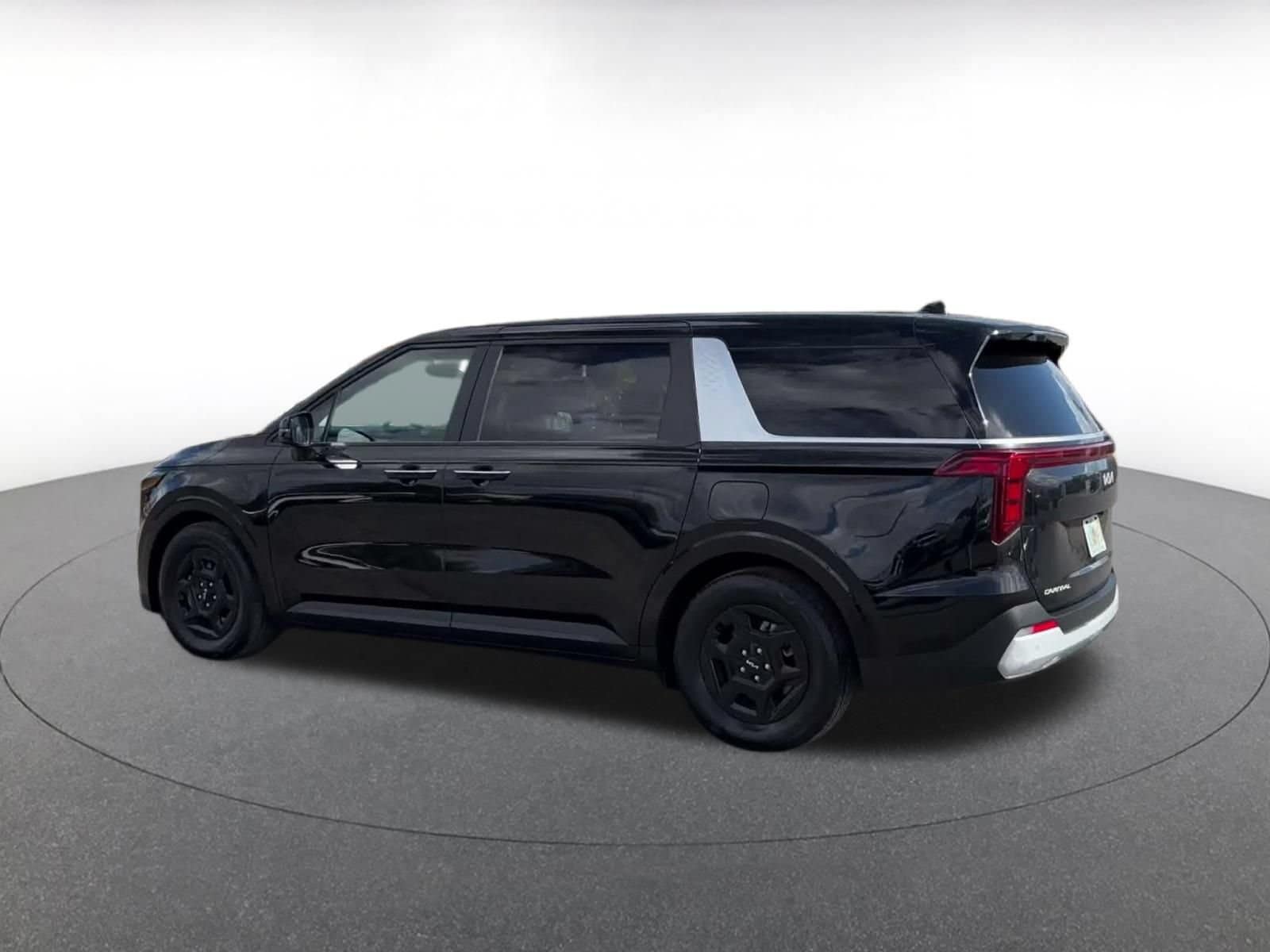 Thumbnail: 2026 Kia Carnival - 9