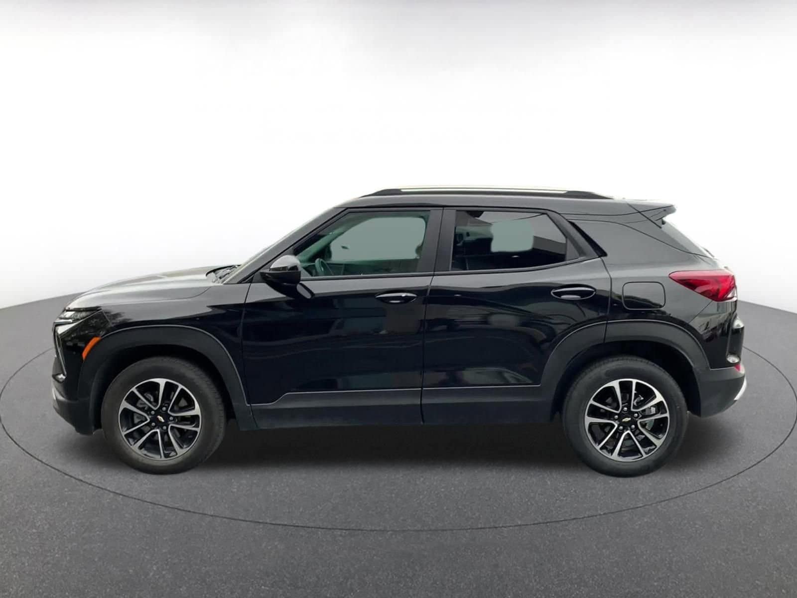 Thumbnail: 2025 Chevrolet TrailBlazer - 9