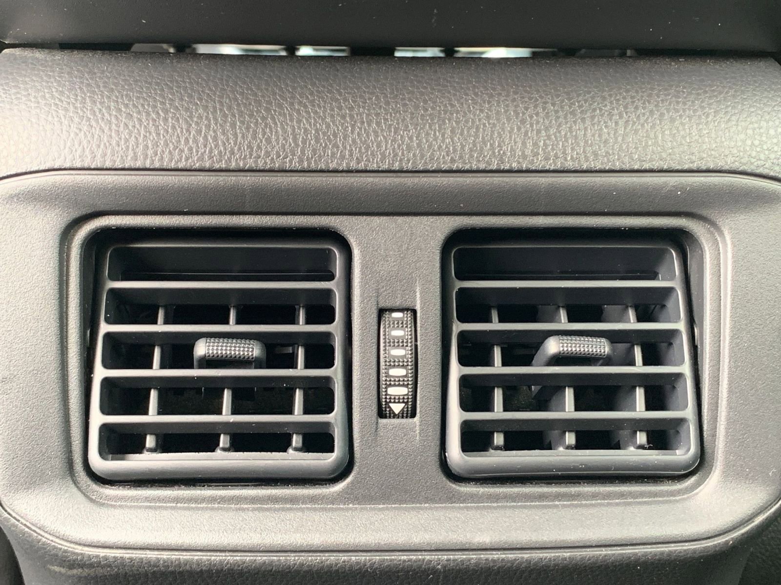 Thumbnail: 2025 Toyota RAV4 - 23