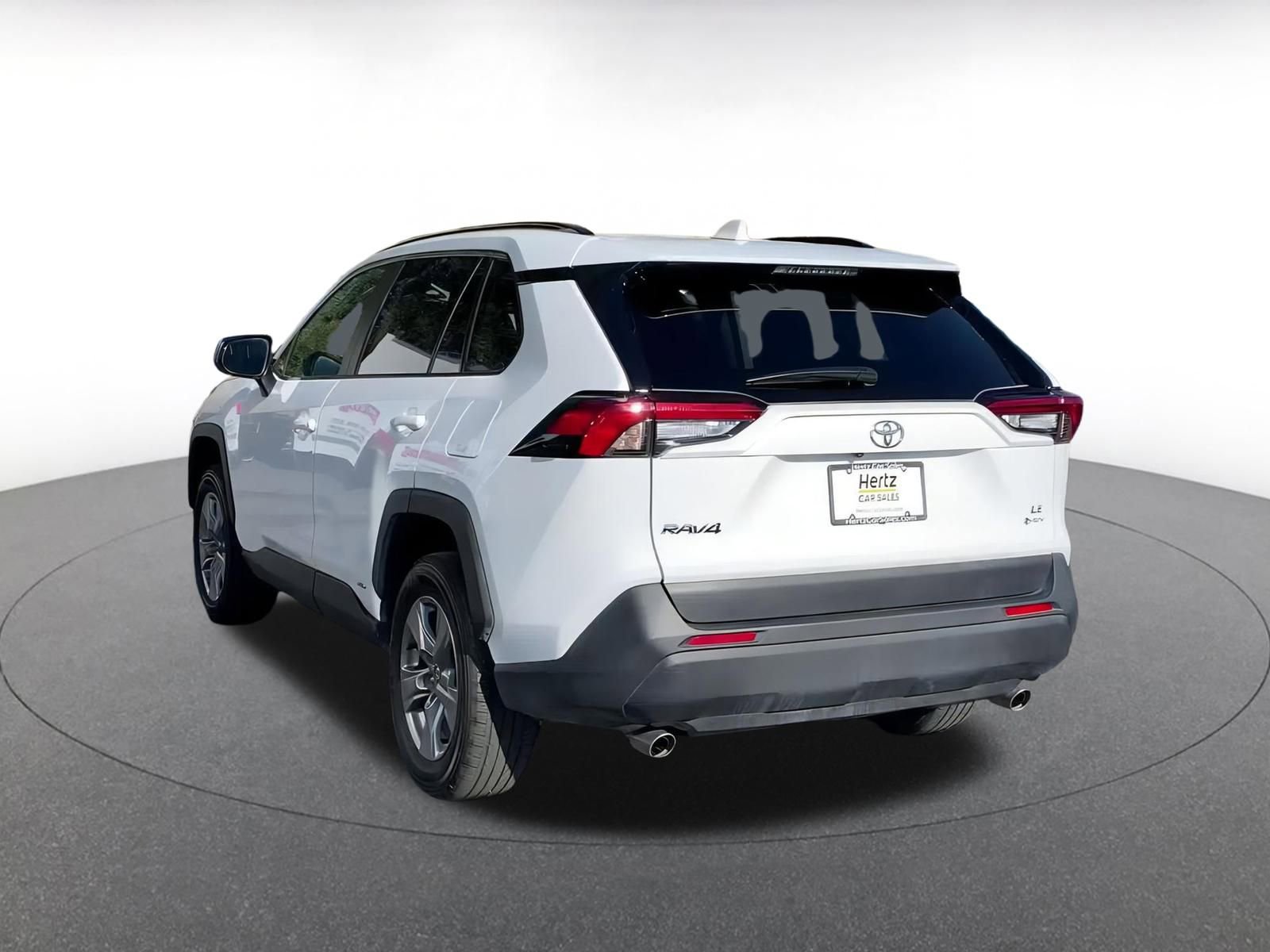 Thumbnail: 2025 Toyota RAV4 - 11