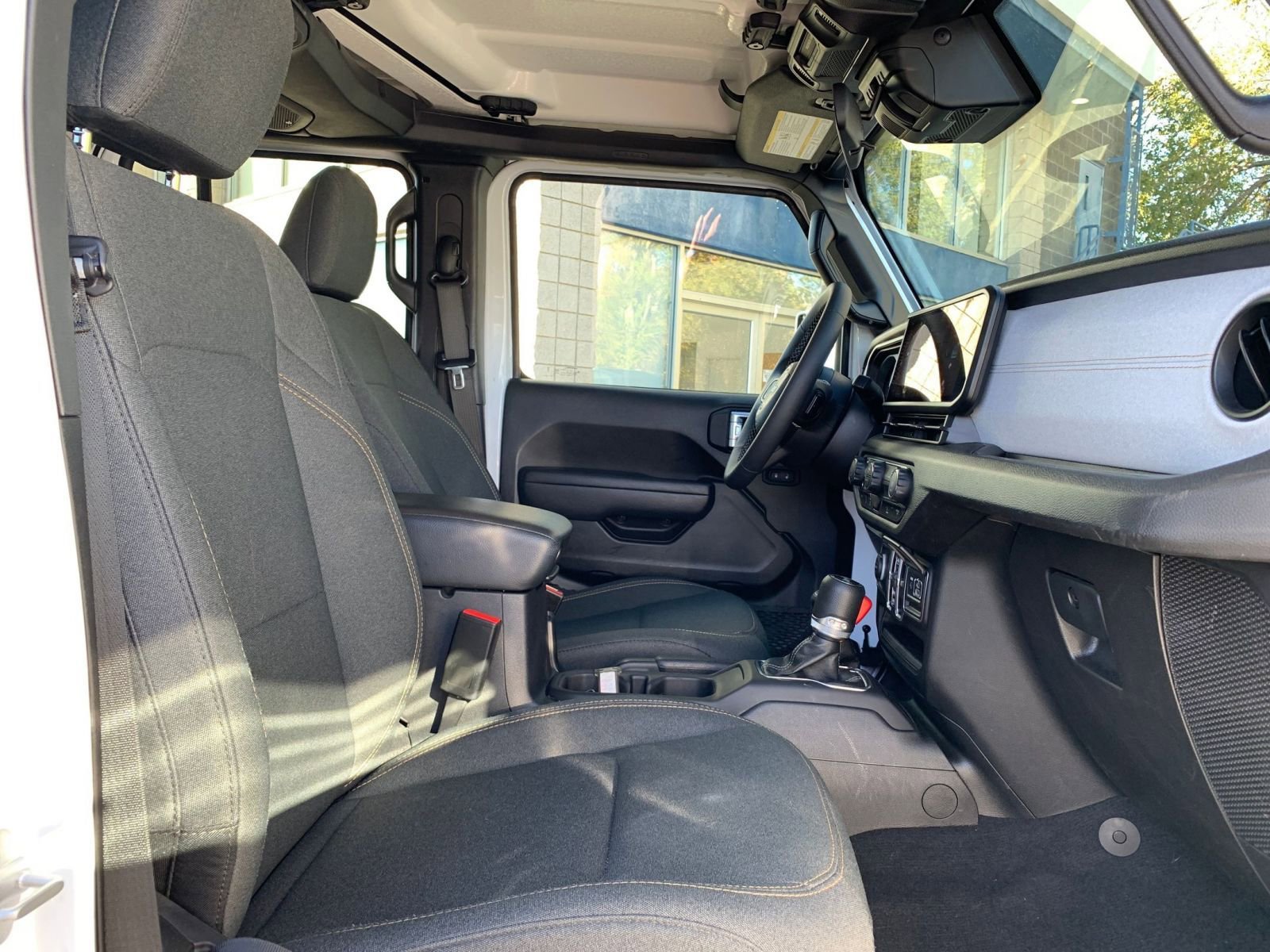 Thumbnail: 2025 Jeep Wrangler - 35