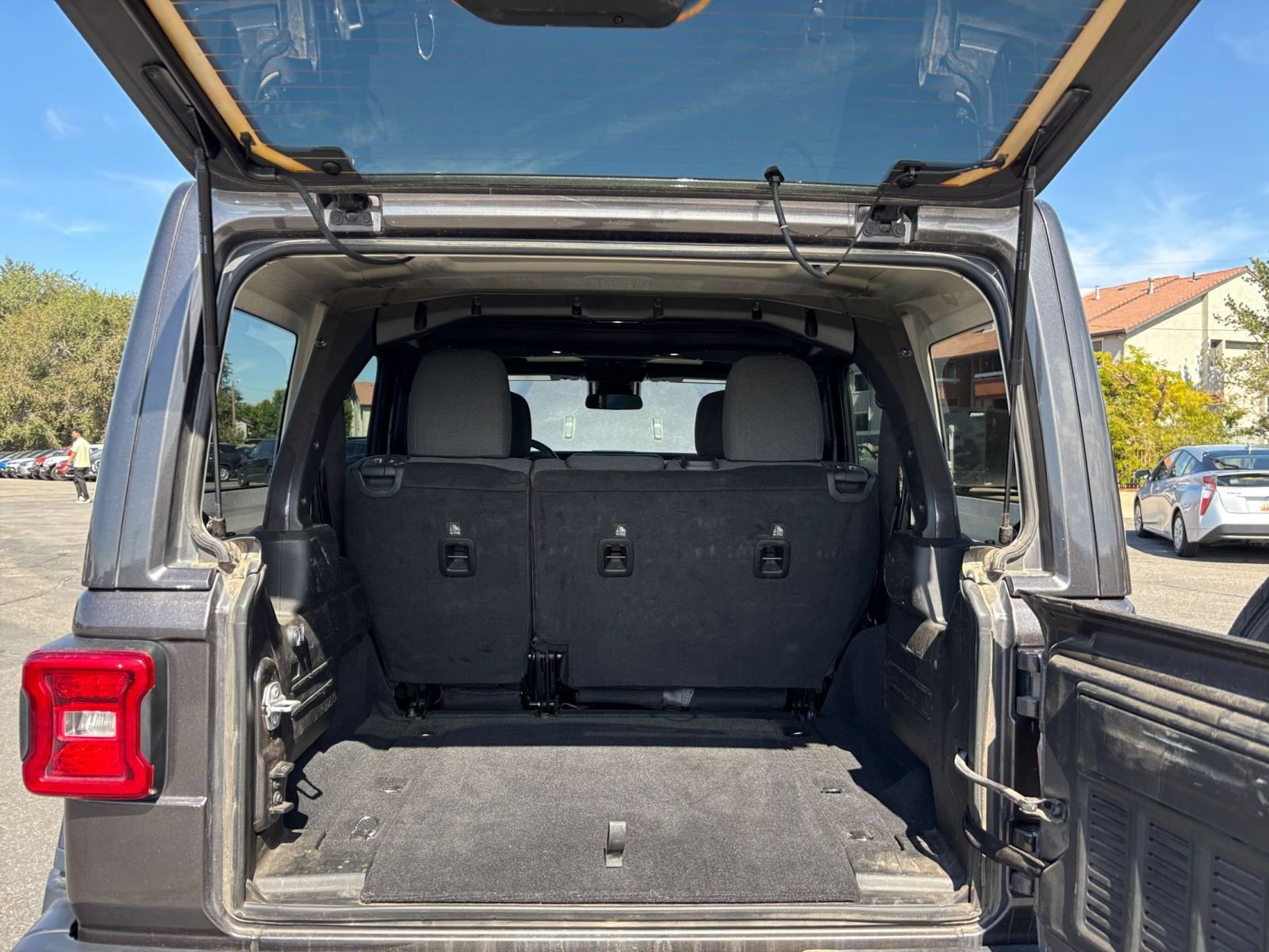 Thumbnail: 2025 Jeep Wrangler - 30