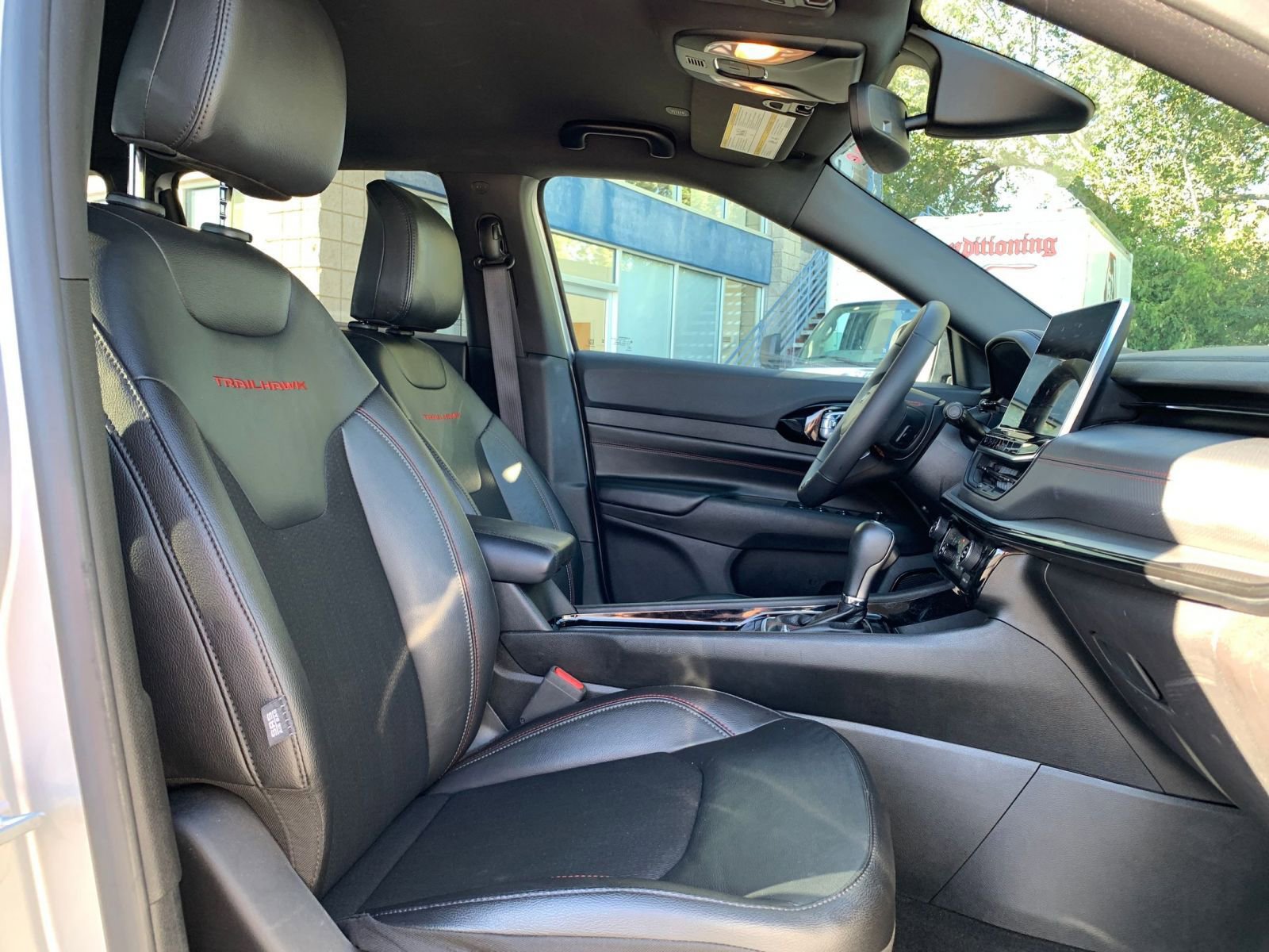 Thumbnail: 2025 Jeep Compass - 35