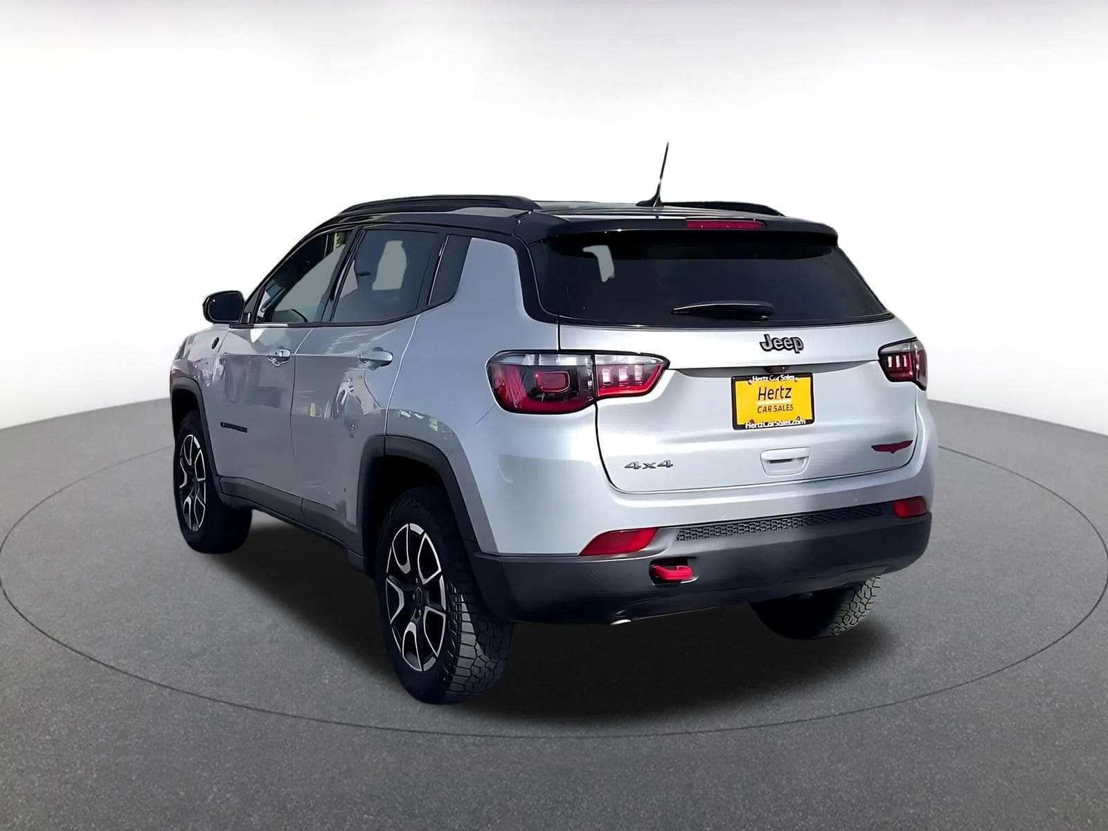 Thumbnail: 2025 Jeep Compass - 11