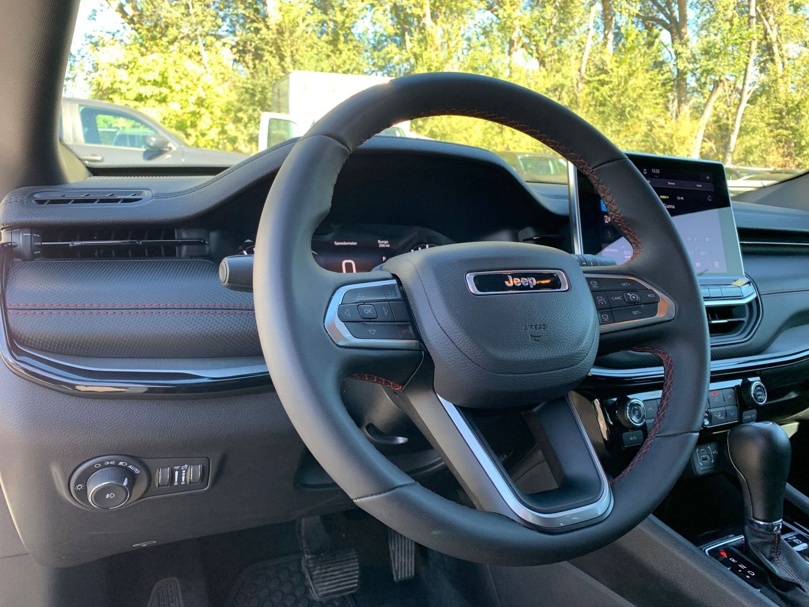 Thumbnail: 2025 Jeep Compass - 33