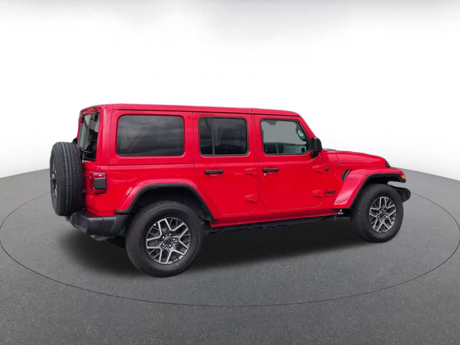 Thumbnail: 2025 Jeep Wrangler - 15