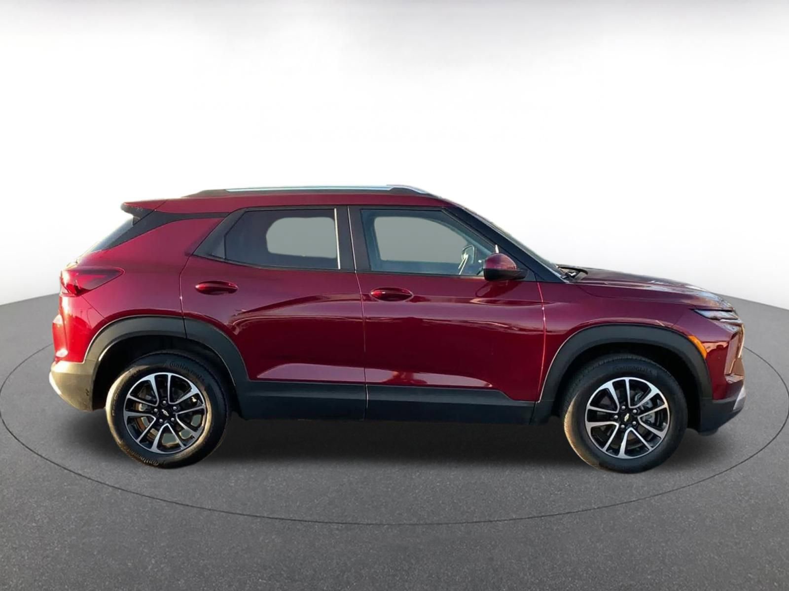 Thumbnail: 2025 Chevrolet TrailBlazer - 16