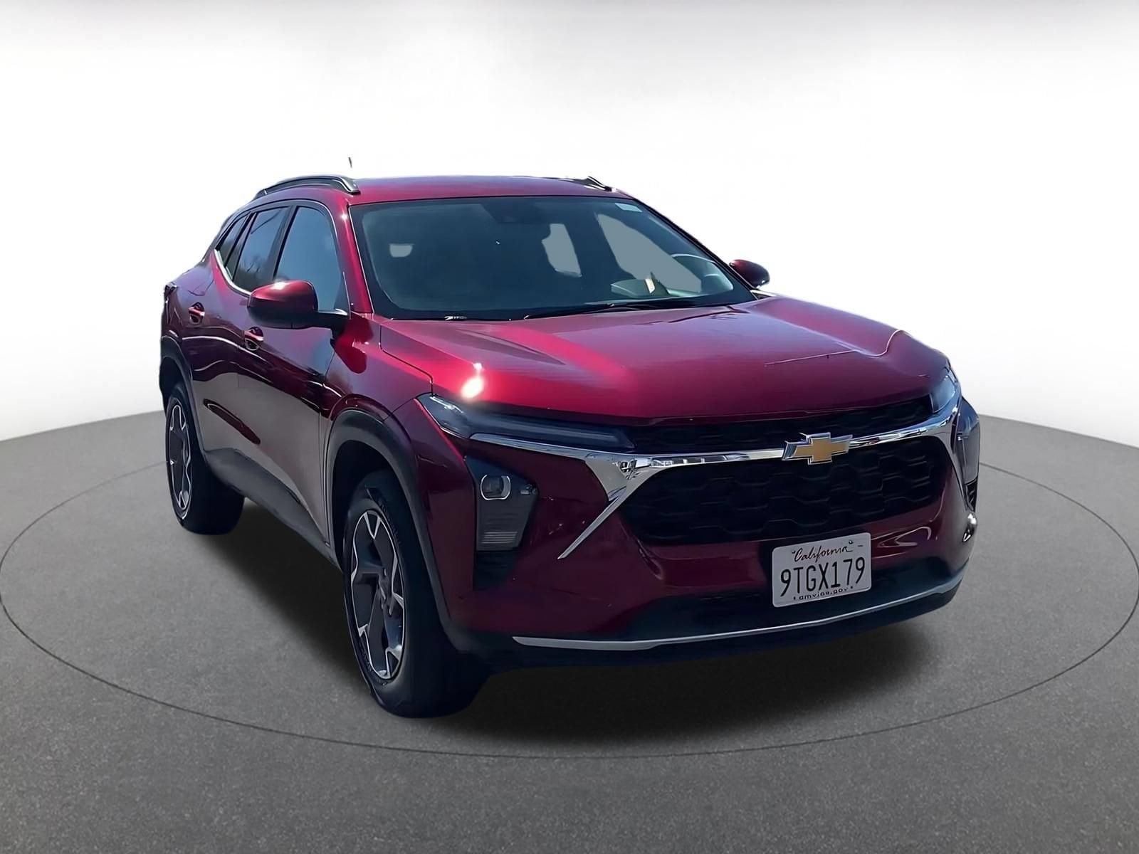 Thumbnail: 2025 Chevrolet Trax - 3