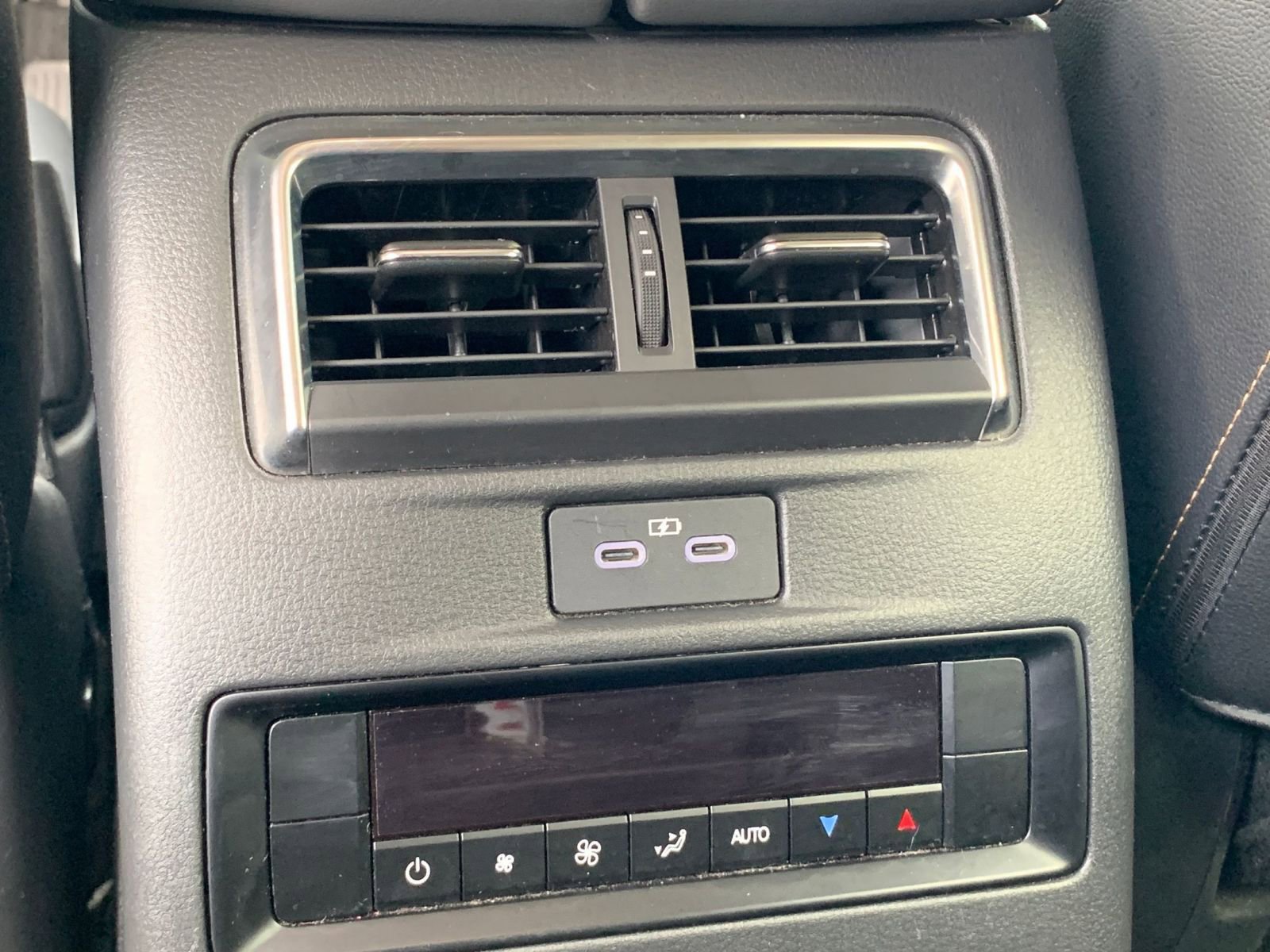 Thumbnail: 2025 Mazda CX-90 - 24