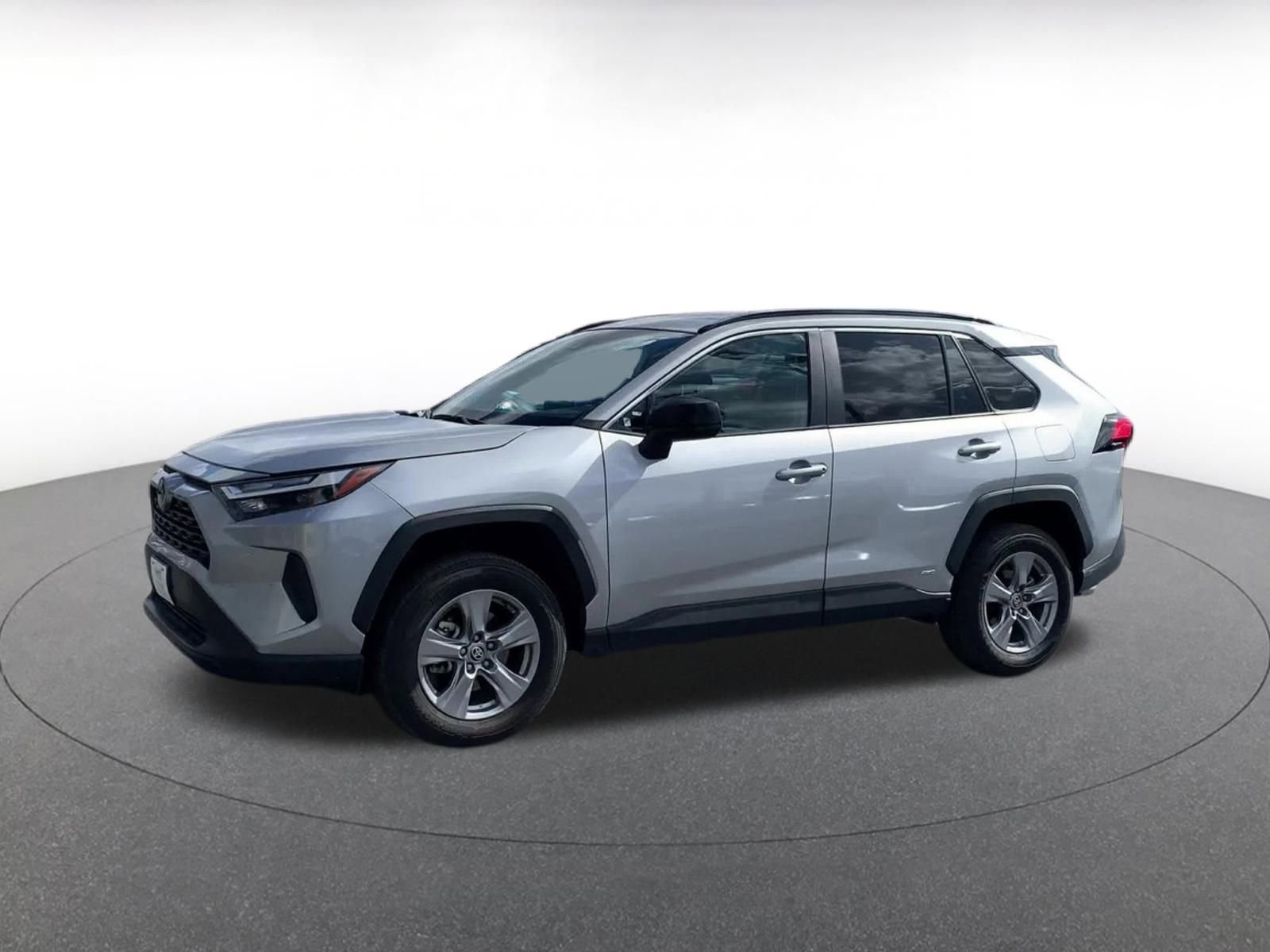 Thumbnail: 2025 Toyota RAV4 - 8