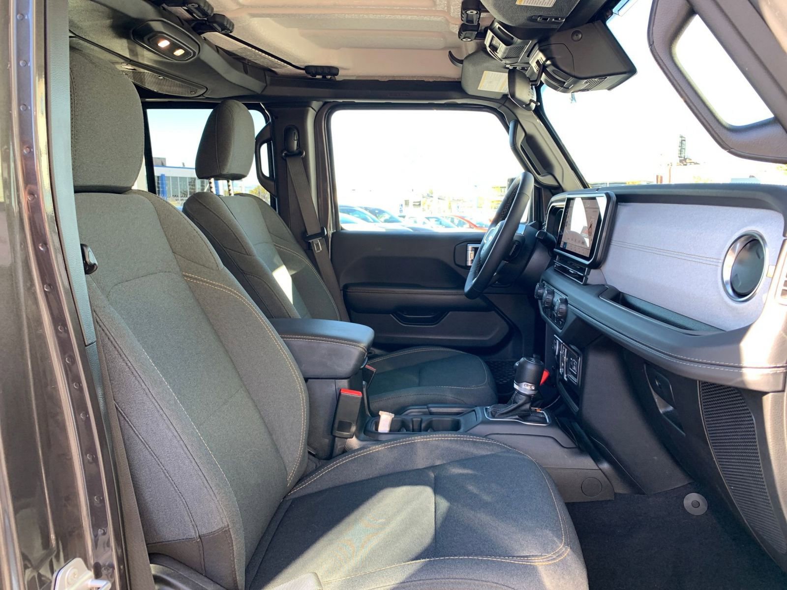 Thumbnail: 2025 Jeep Wrangler - 35