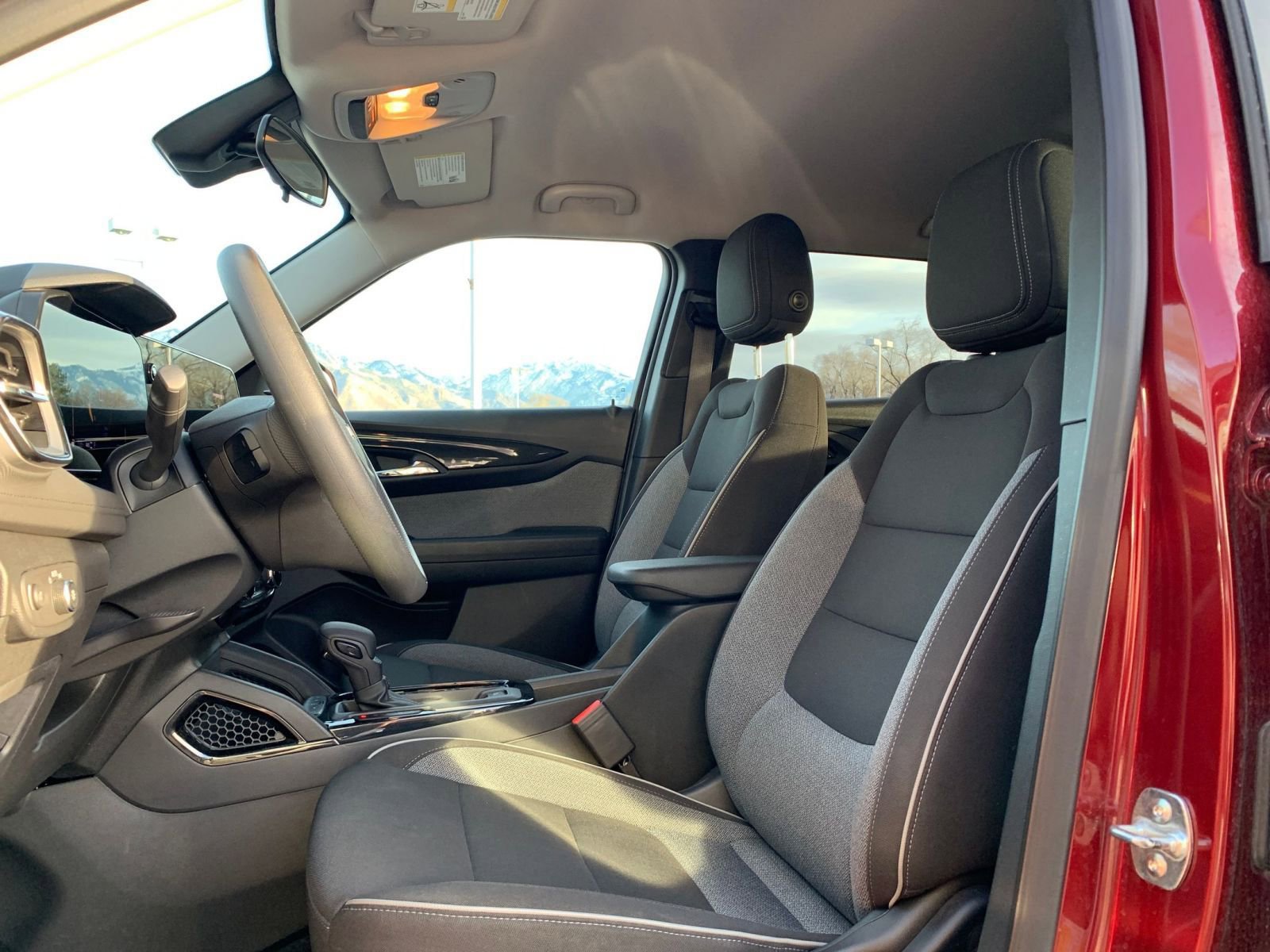 Thumbnail: 2025 Chevrolet TrailBlazer - 24