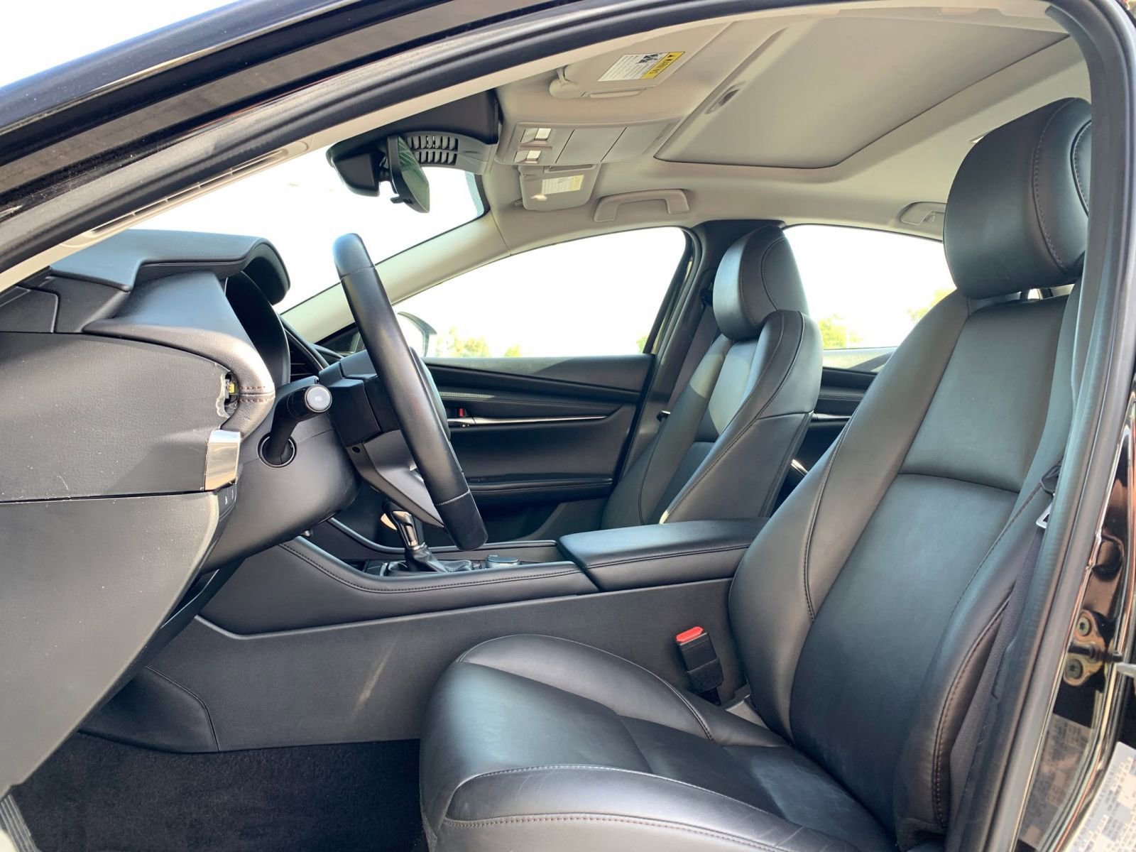 Thumbnail: 2025 Mazda Mazda3 - 25