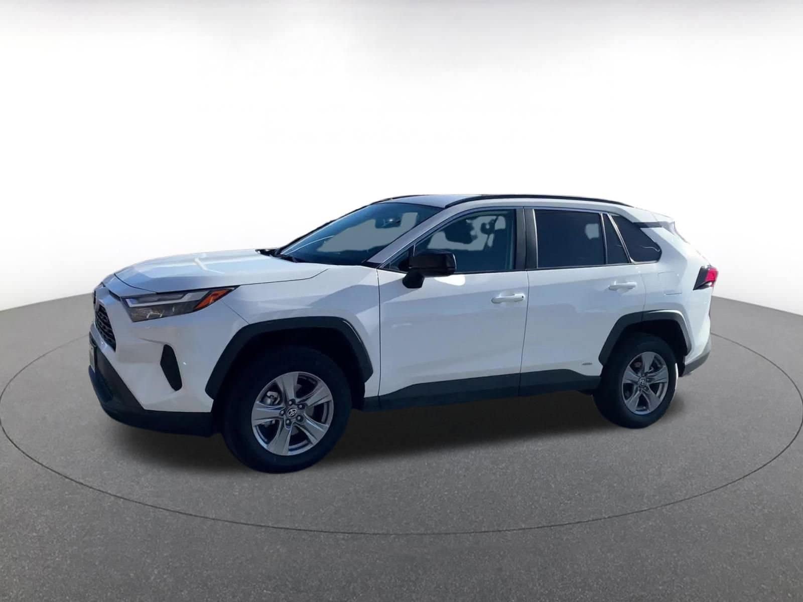 Thumbnail: 2025 Toyota RAV4 - 8