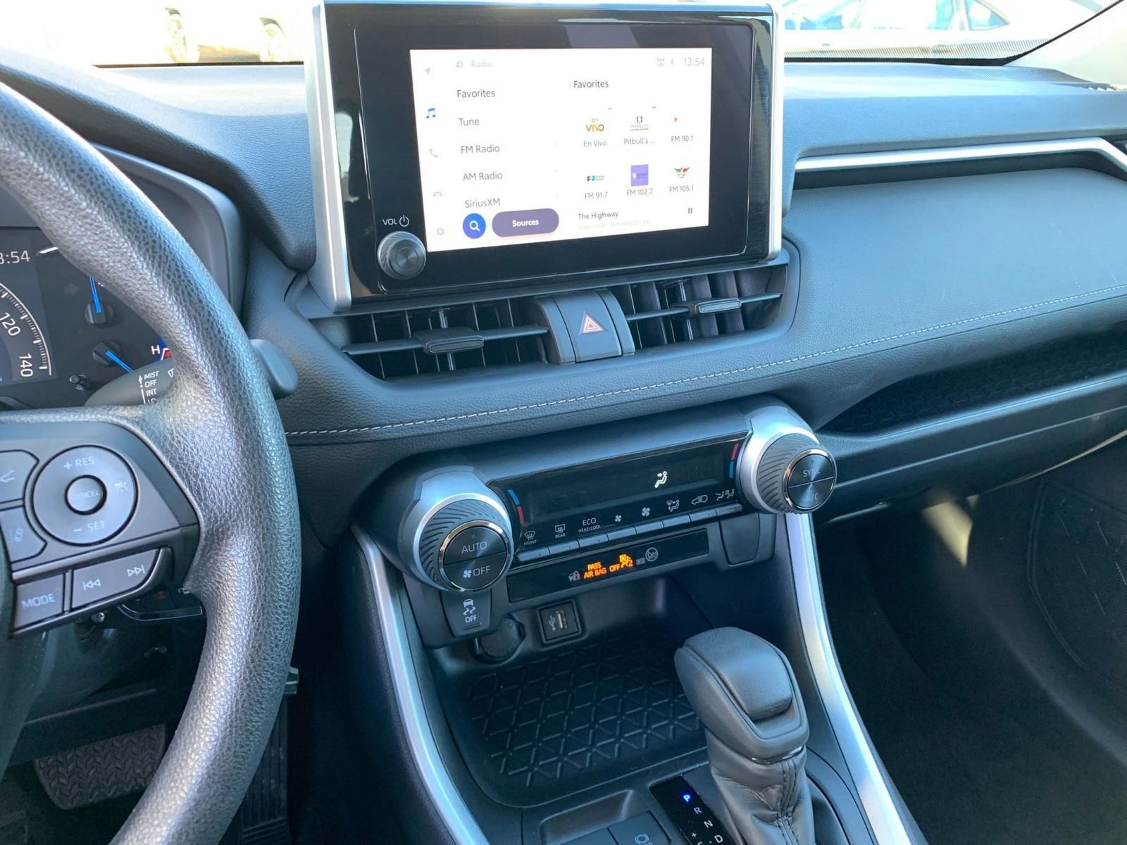 Thumbnail: 2025 Toyota RAV4 - 18